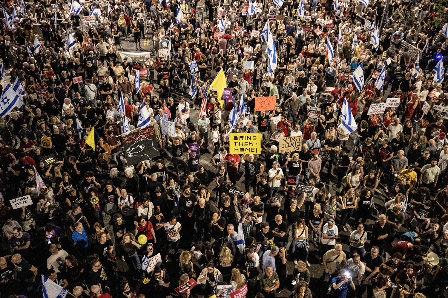 İsrailliler sokaklarda! Hükümetin istifası için gösteri düzenlediler