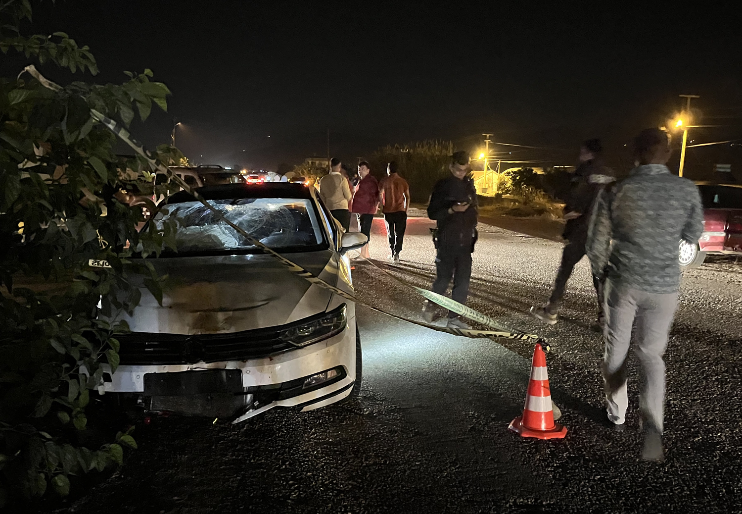 Antalya'da otomobil ve iki motosikletin karıştığı kazada 1 kişi hayatını kaybetti 