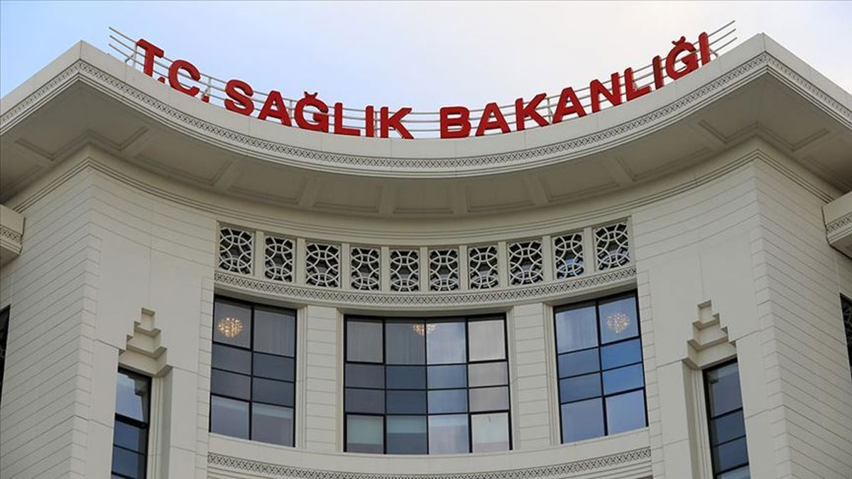 İzmir'de hayatını kaybeden hekime ilişkin Sağlık Bakanlığından açıklama: Soruşturma başlatıldı