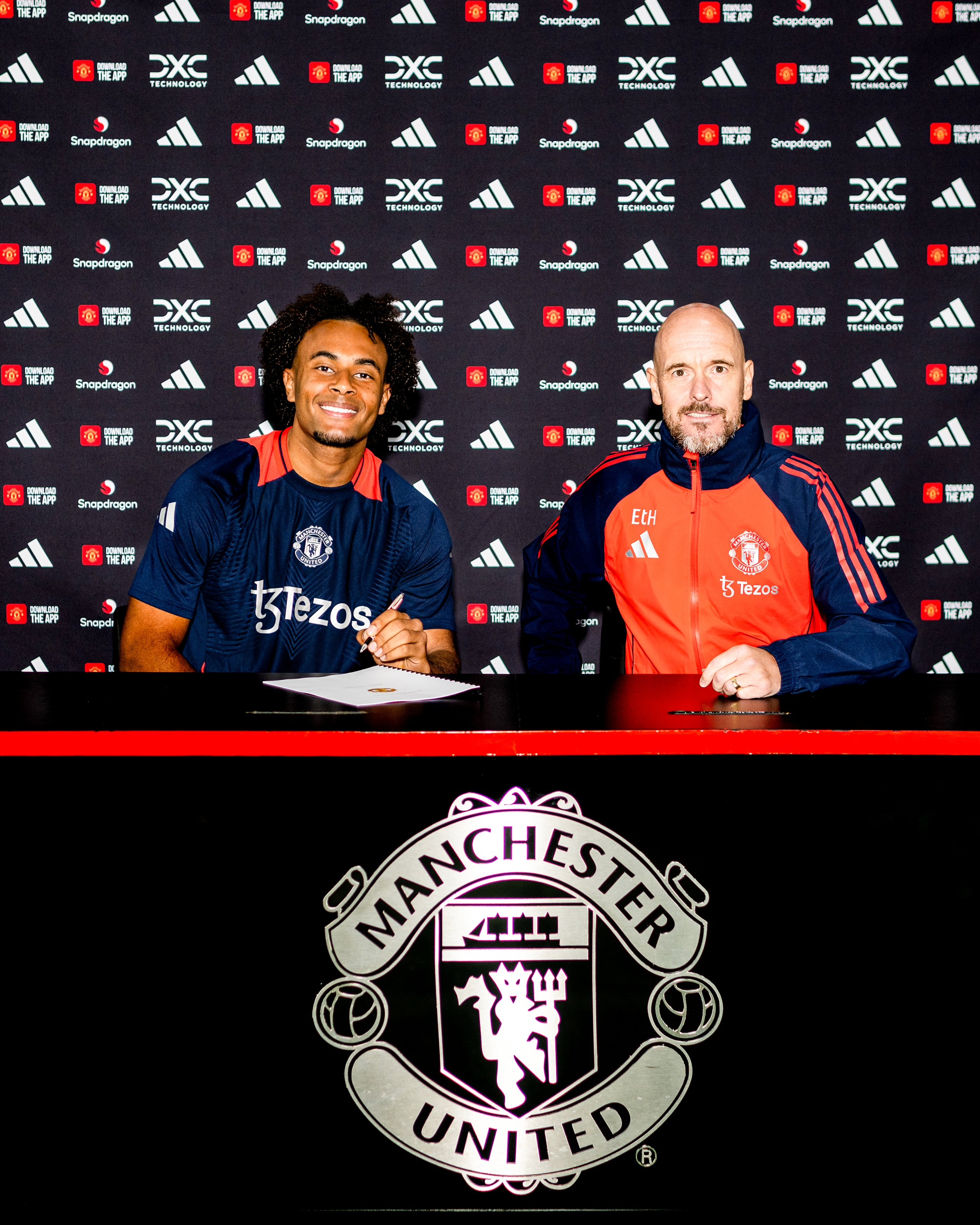 Manchester United, Joshua Zirkzee'yi açıkladı!