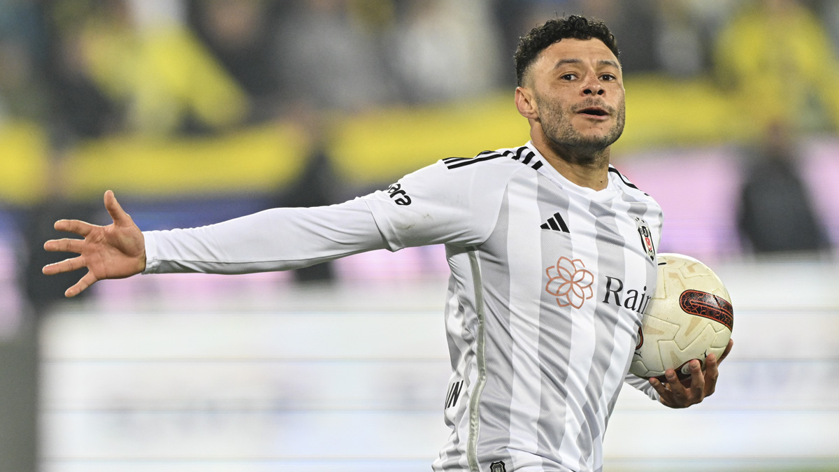 İngiliz basını taliplerini duyurdu! Alex Oxlade-Chamberlain'e Premier Lig kancası