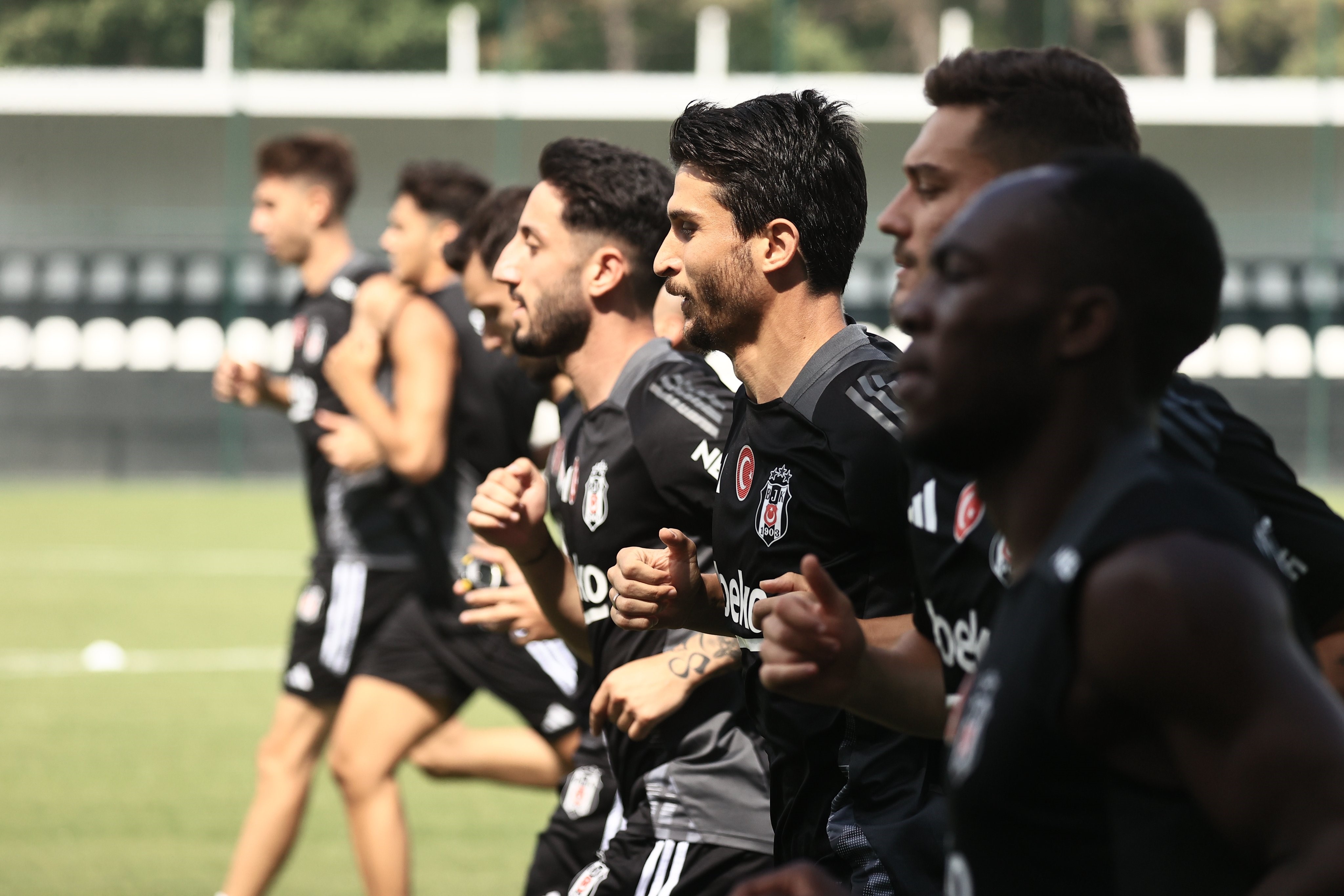 Beşiktaş derbi mücadelesine hazırlanıyor