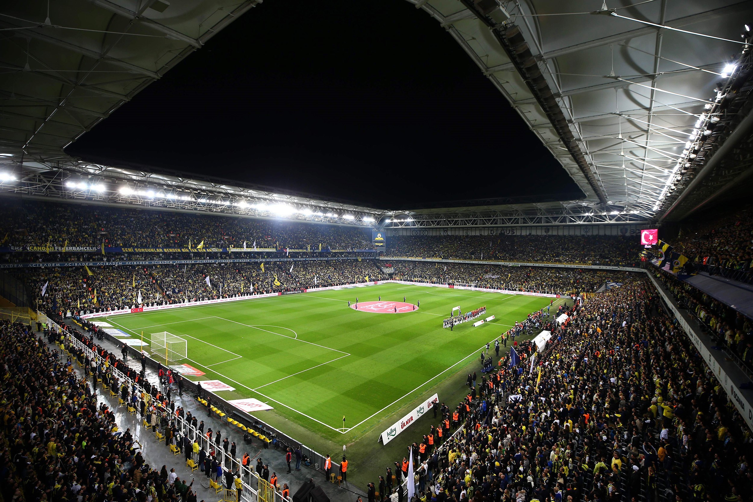 Süper Lig'de 13 ilden 19 takım, 18 statta mücadele edecek