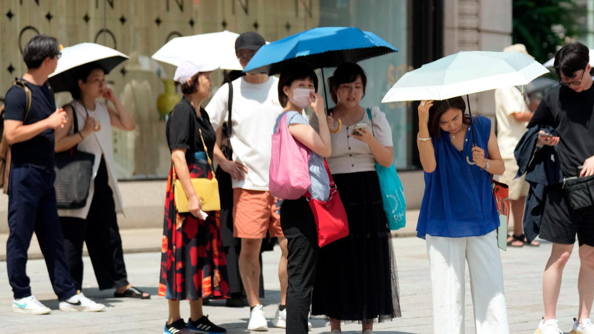 Tokyo'da aşırı sıcaklar nedeniyle yüzlerce kişi hayatını kaybetti