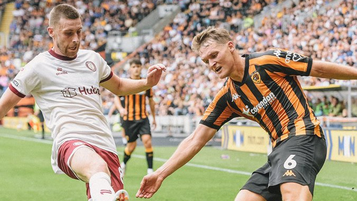 Hull City yeni sezonu beraberlikle açtı