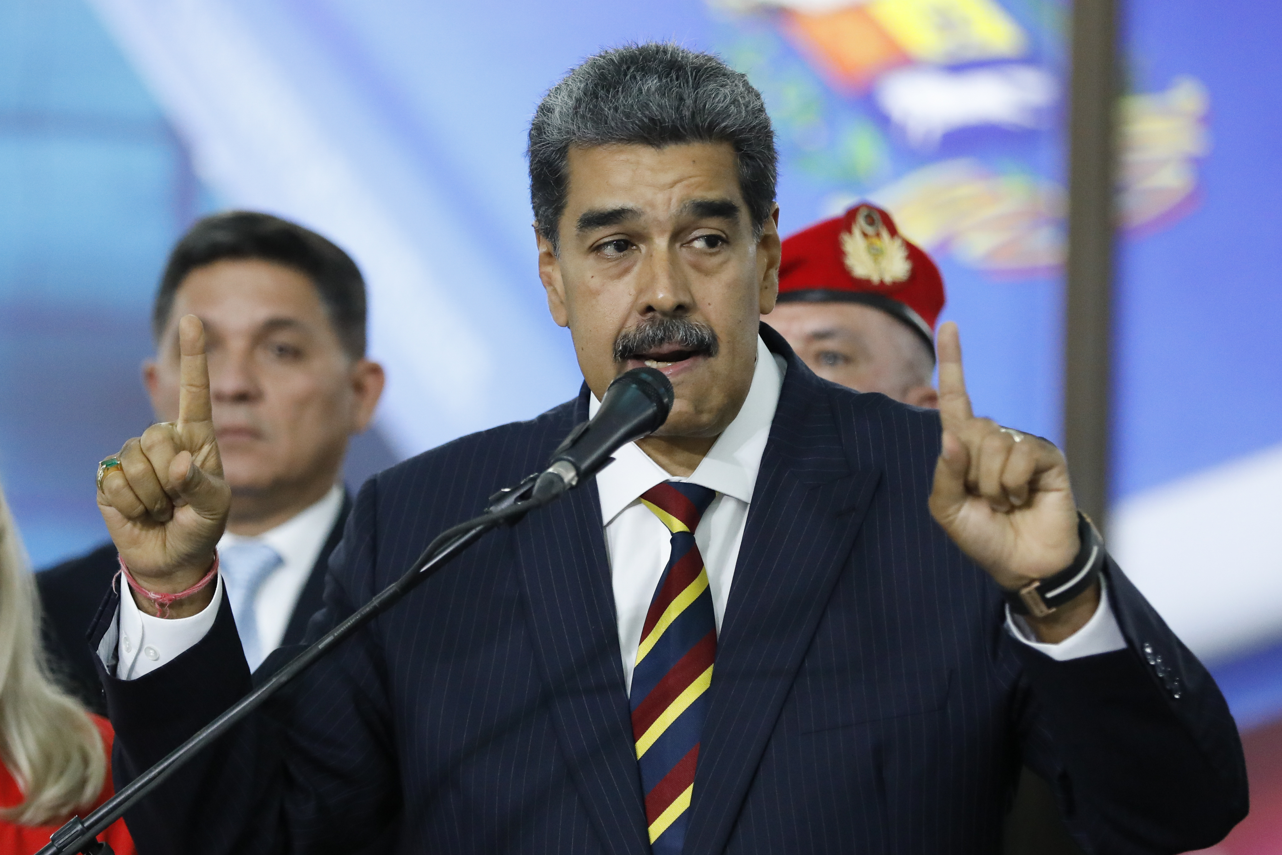 Maduro manipülasyonlar sonrası üç ülkeyi işaret etti: Telefonum 24 saat boyunca açık