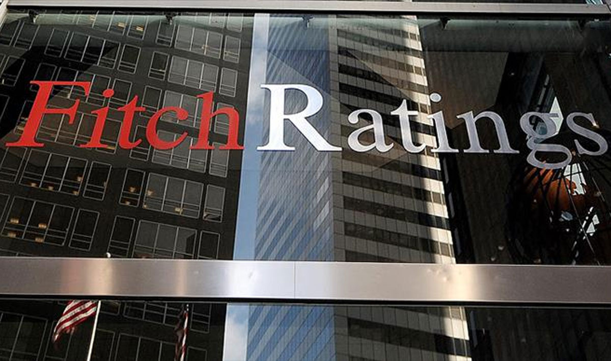 Fitch, İsrail'in kredi notunu düşürdü