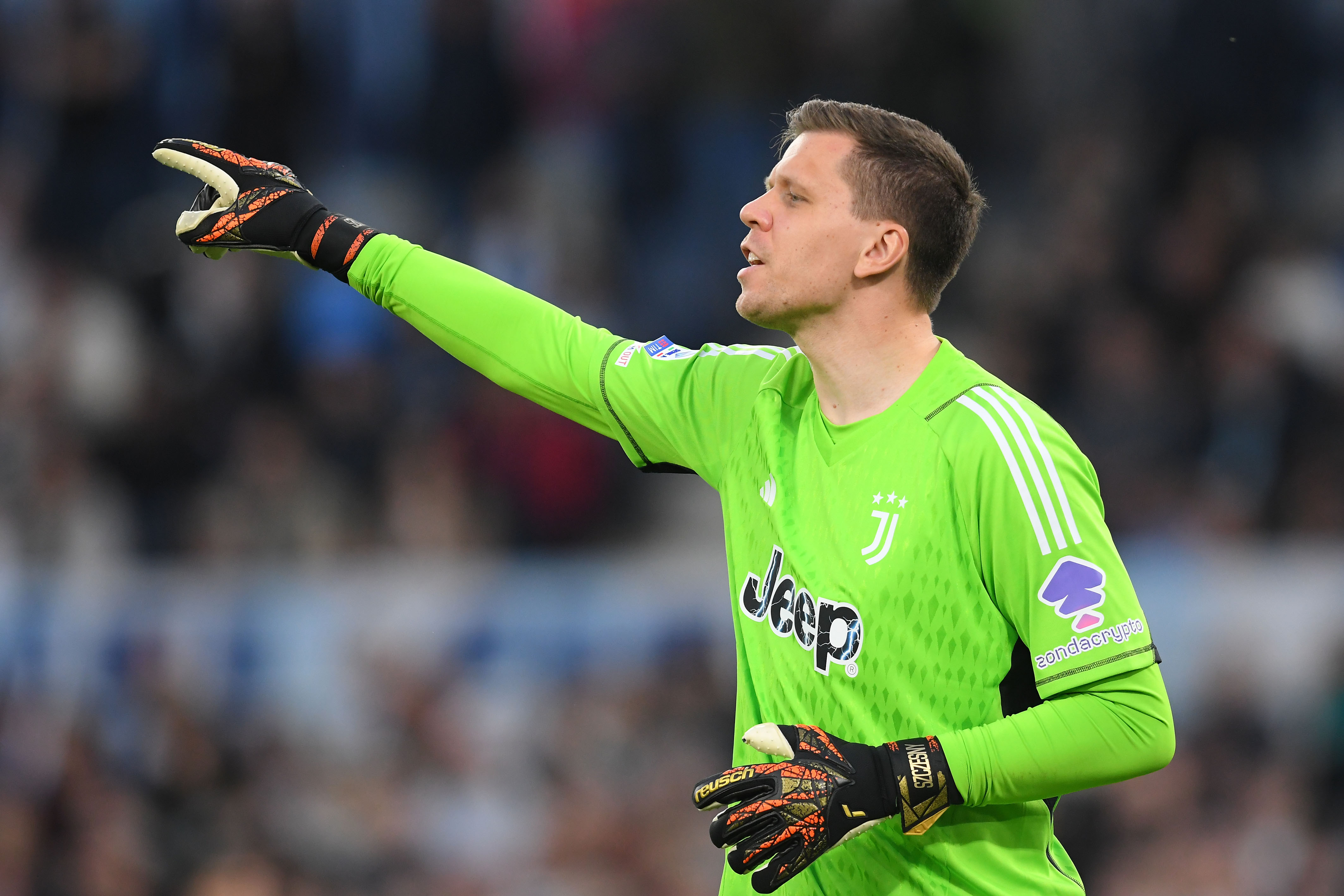 Szczesny'den sürpriz karar