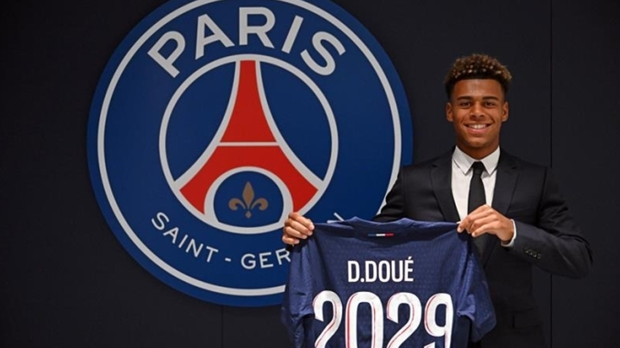 PSG, 19'luk yeteneğe 50 milyon euro bonservis ödedi