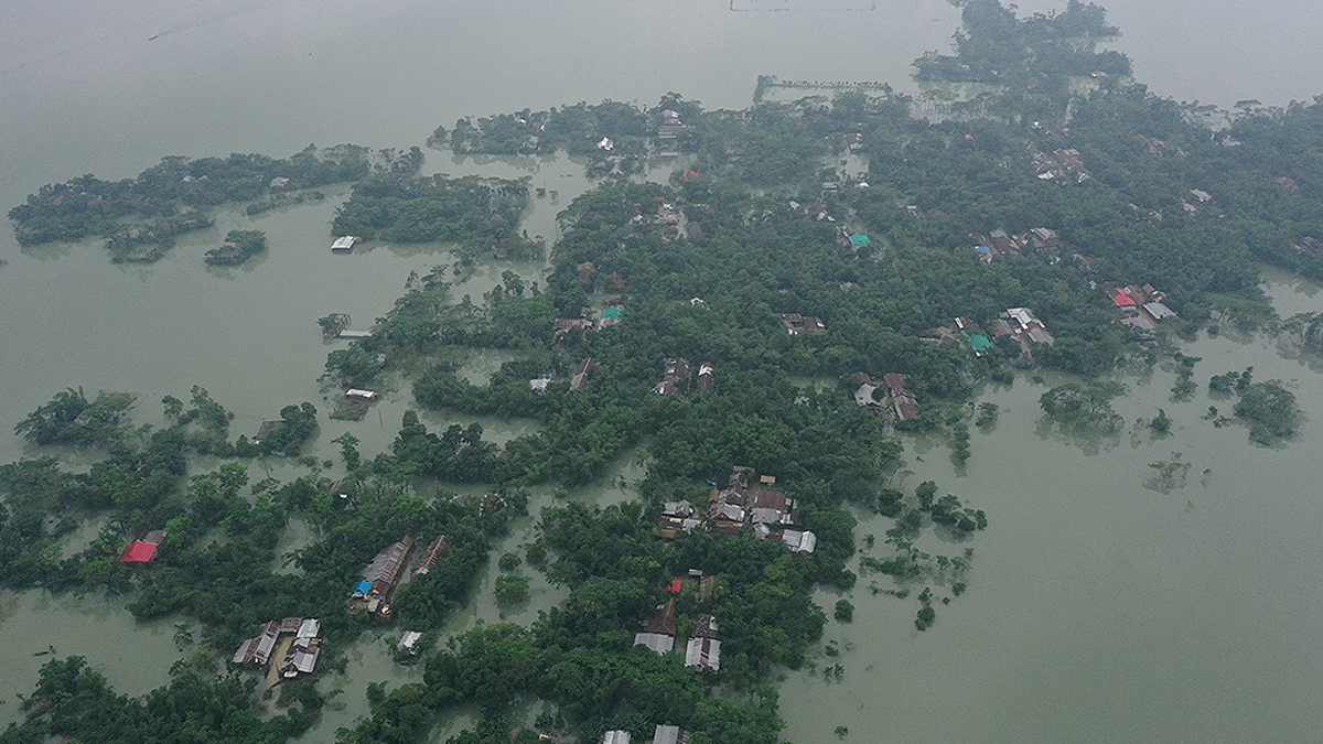 Bangladeş'te 1,5 milyondan fazla kişi selden etkilendi