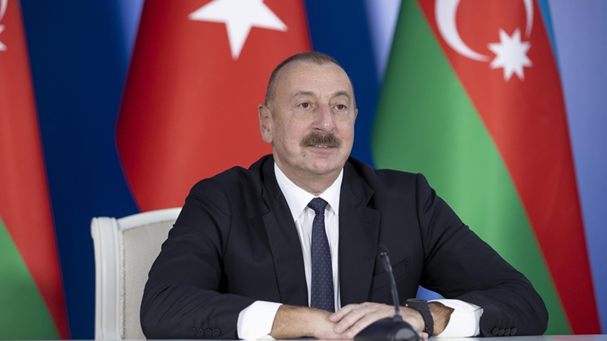 Aliyev: Ukrayna'ya insani yardım sağlamak için her türlü çabayı gösterme niyetindeyiz