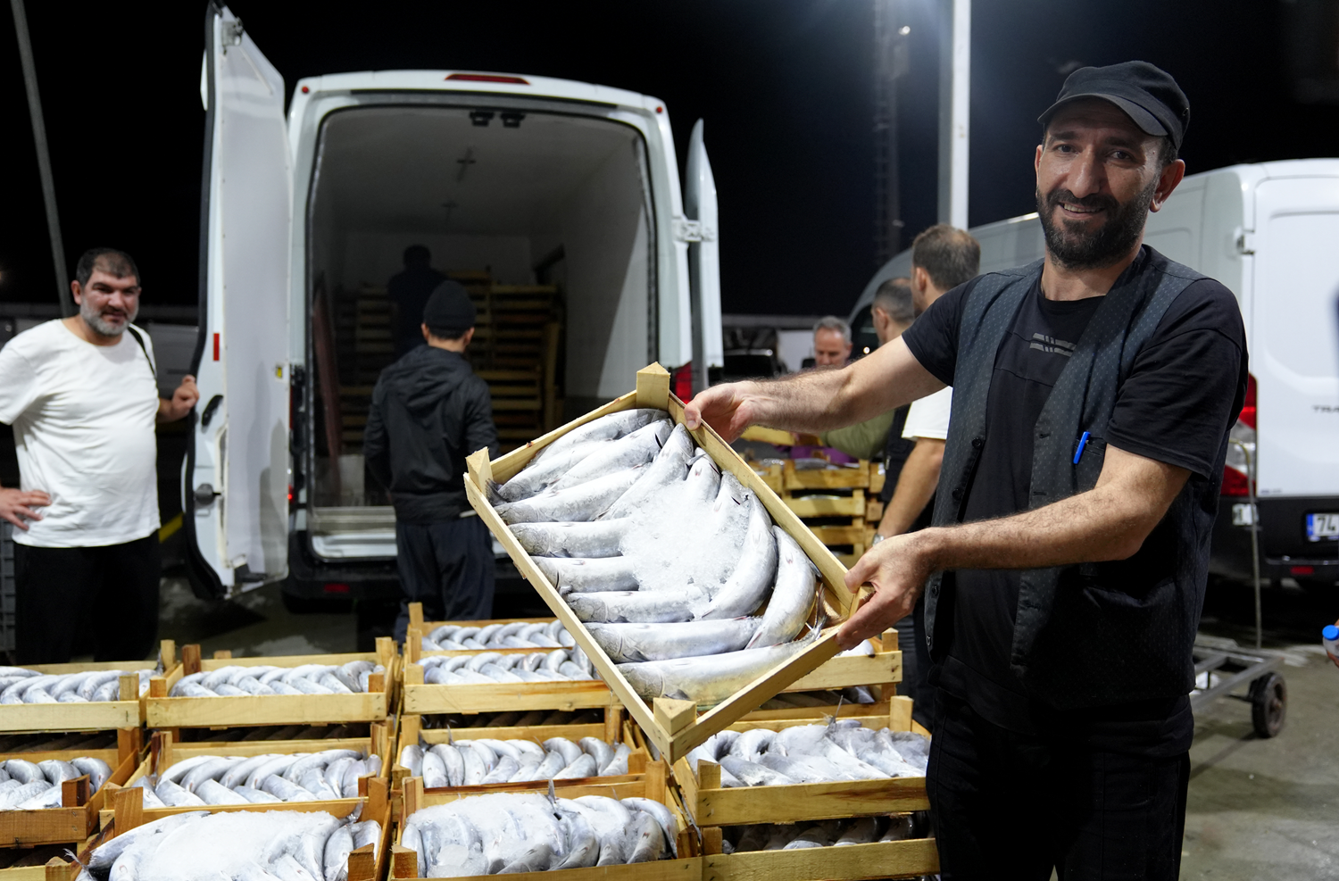 Gürpınar Balık Hali'nde palamut bolluğu