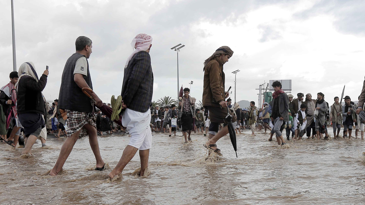 Yemen'de etkili olan şiddetli yağışlar sele neden oldu: Can kaybı 30'a yükseldi