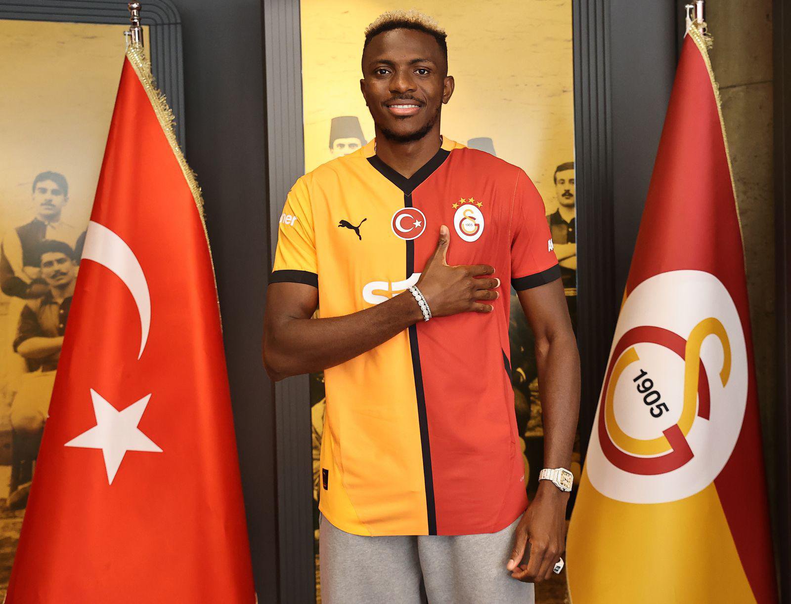 Maliyeti belli oldu! Galatasaray, Victor Osimhen'i açıkladı