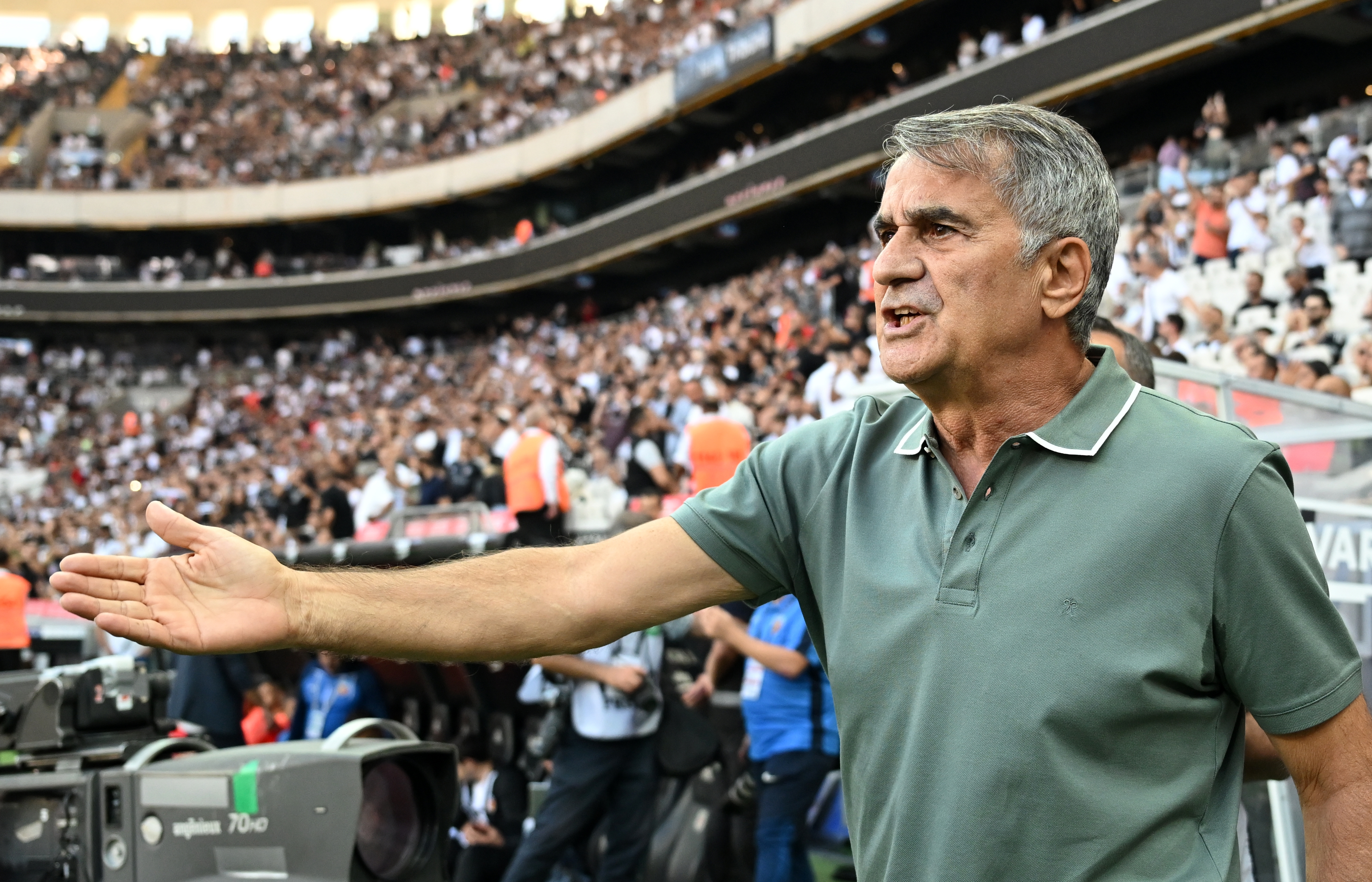 Şenol Güneş imza için Trabzon'da! 