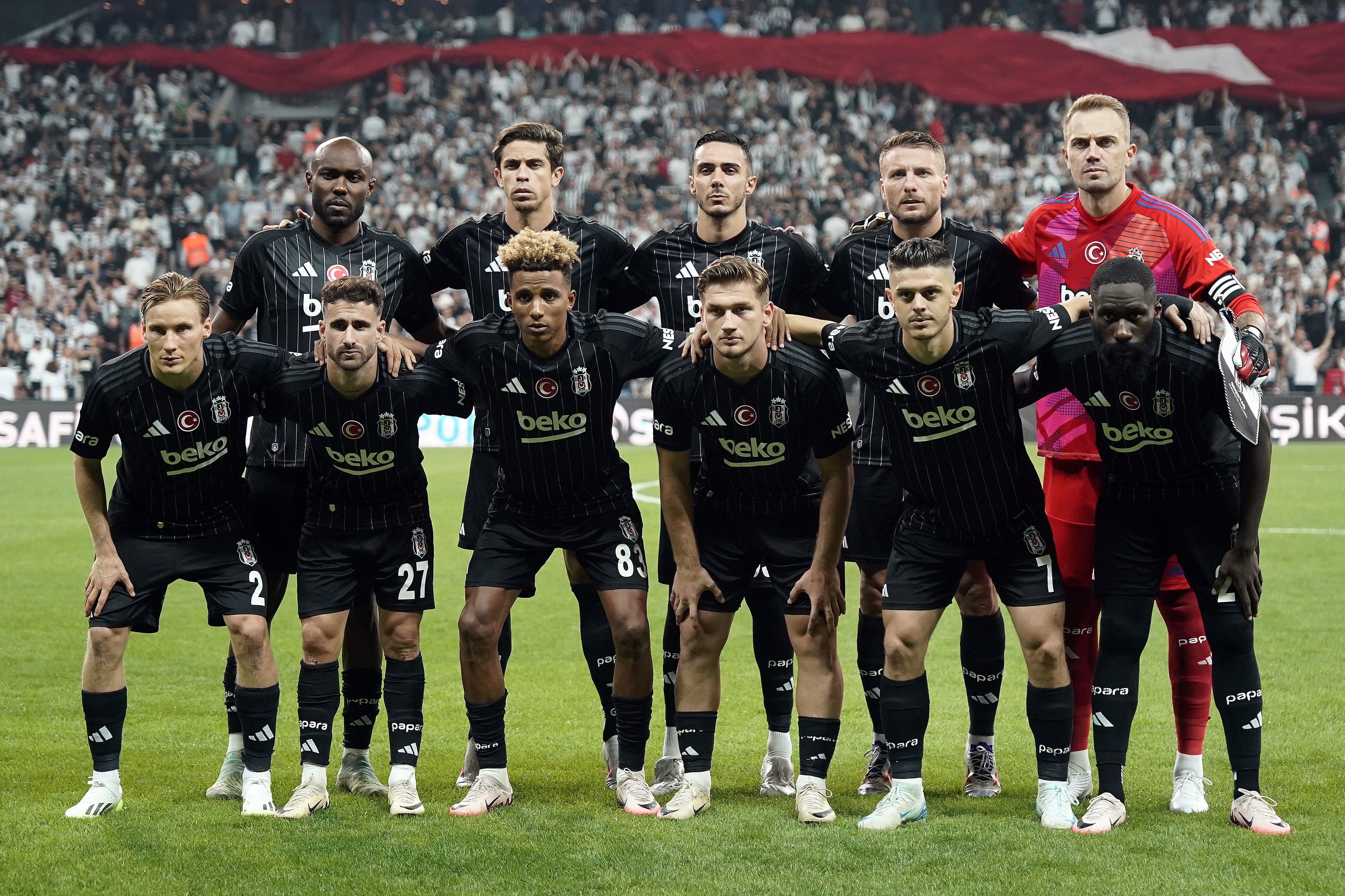 Beşiktaş, UEFA Avrupa Ligi kadrosunu açıkladı! Sürpriz tercihler