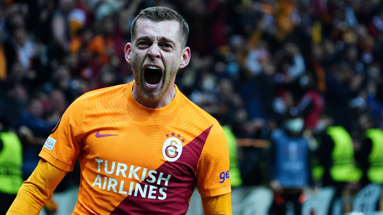 Galatasaray'da bir ayrılık daha!