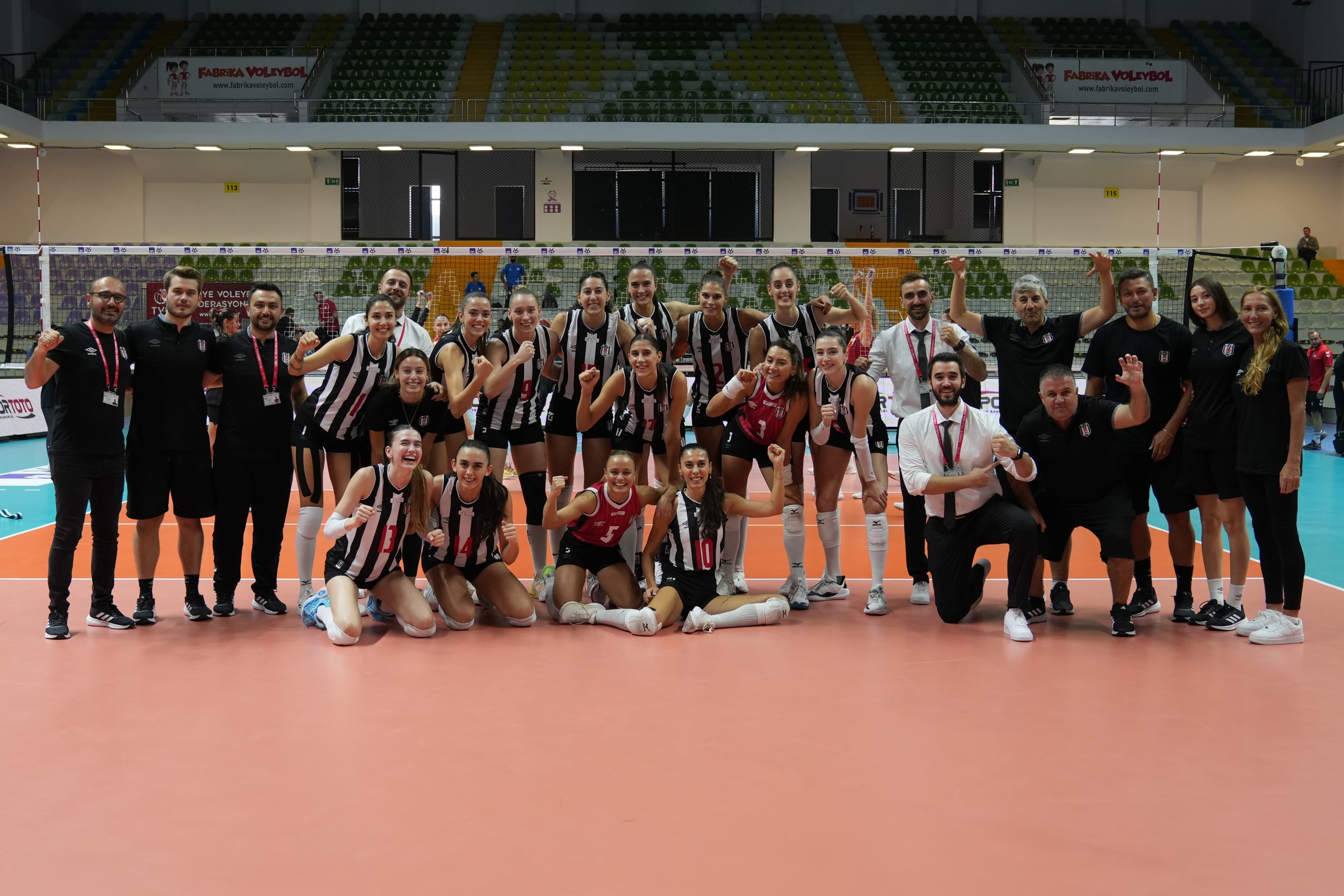 Beşiktaş Kupa Voley'e galibiyetle başladı