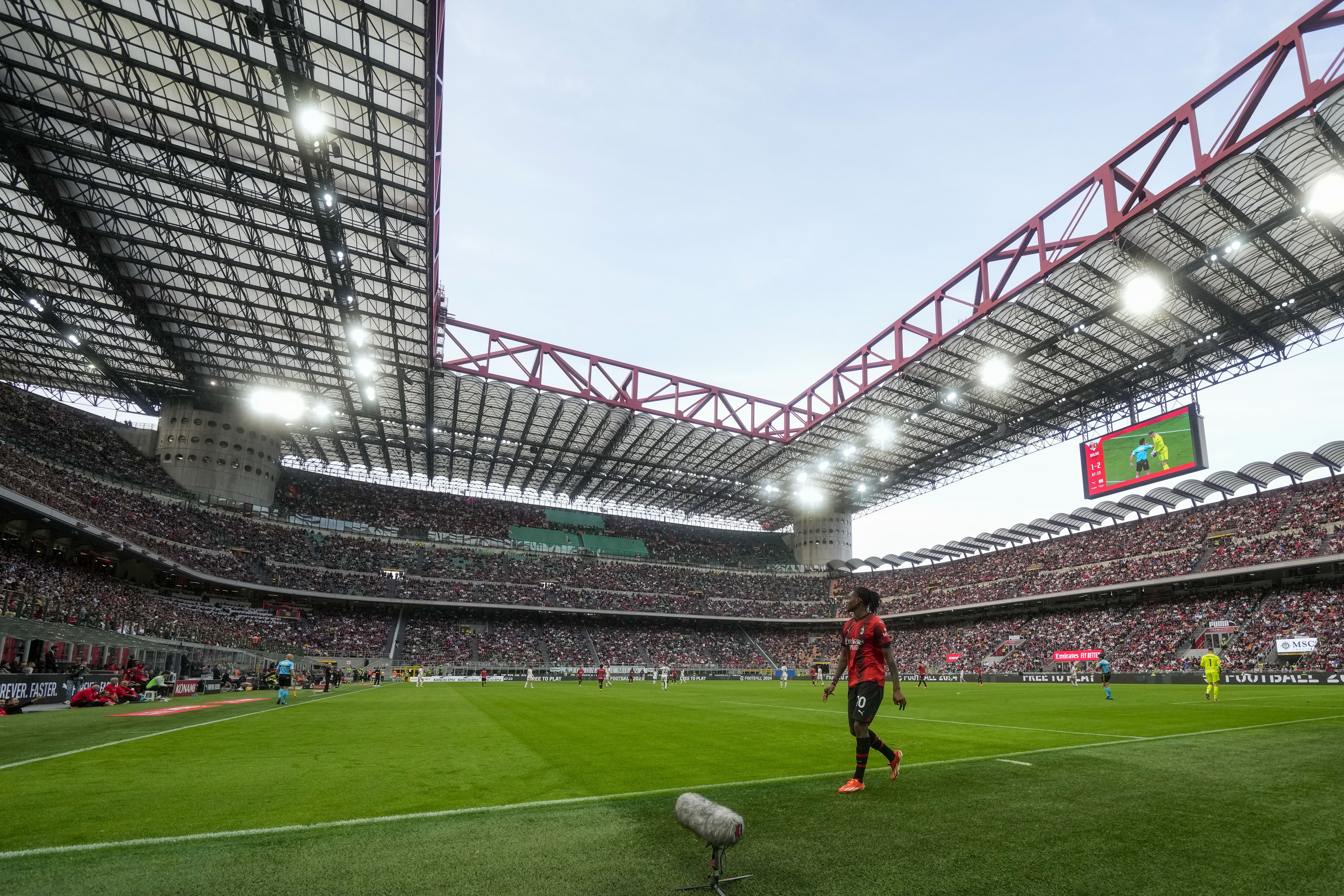 Şampiyonlar Ligi finali San Siro'dan alındı