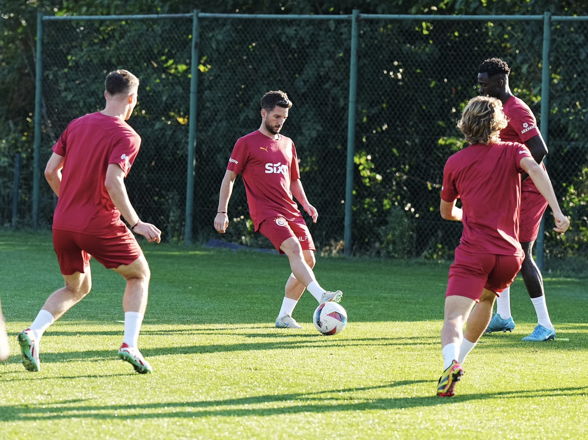 Galatasaray'da Avrupa Ligi mesaisi başladı