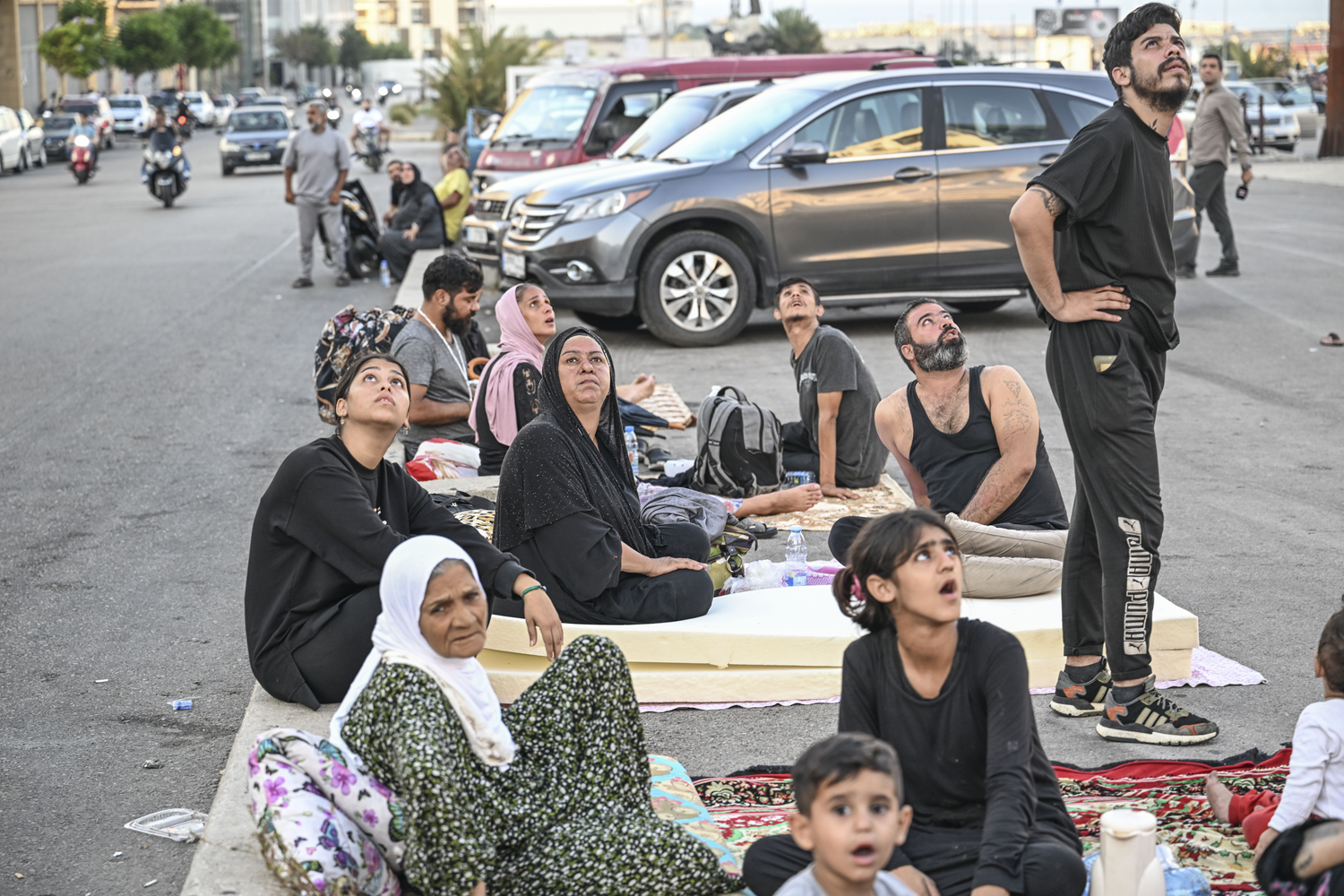 Lübnan'da 157 bin kişi sığınma merkezlerine yerleştirildi