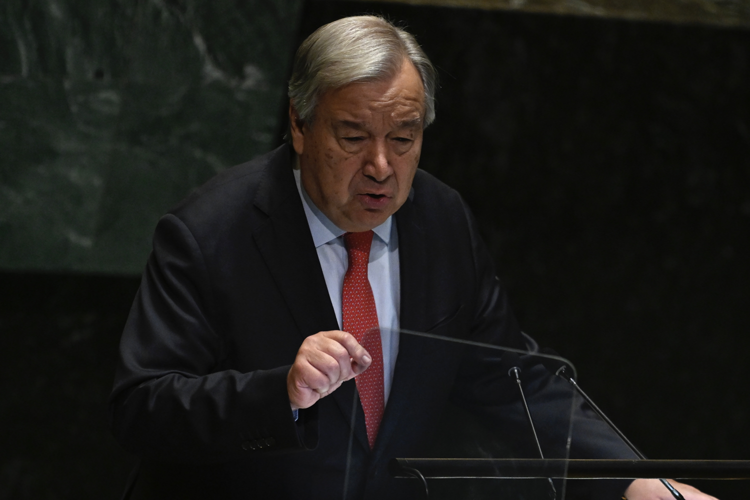 Guterres: Çatışmanın genişletilmesini kınıyorum