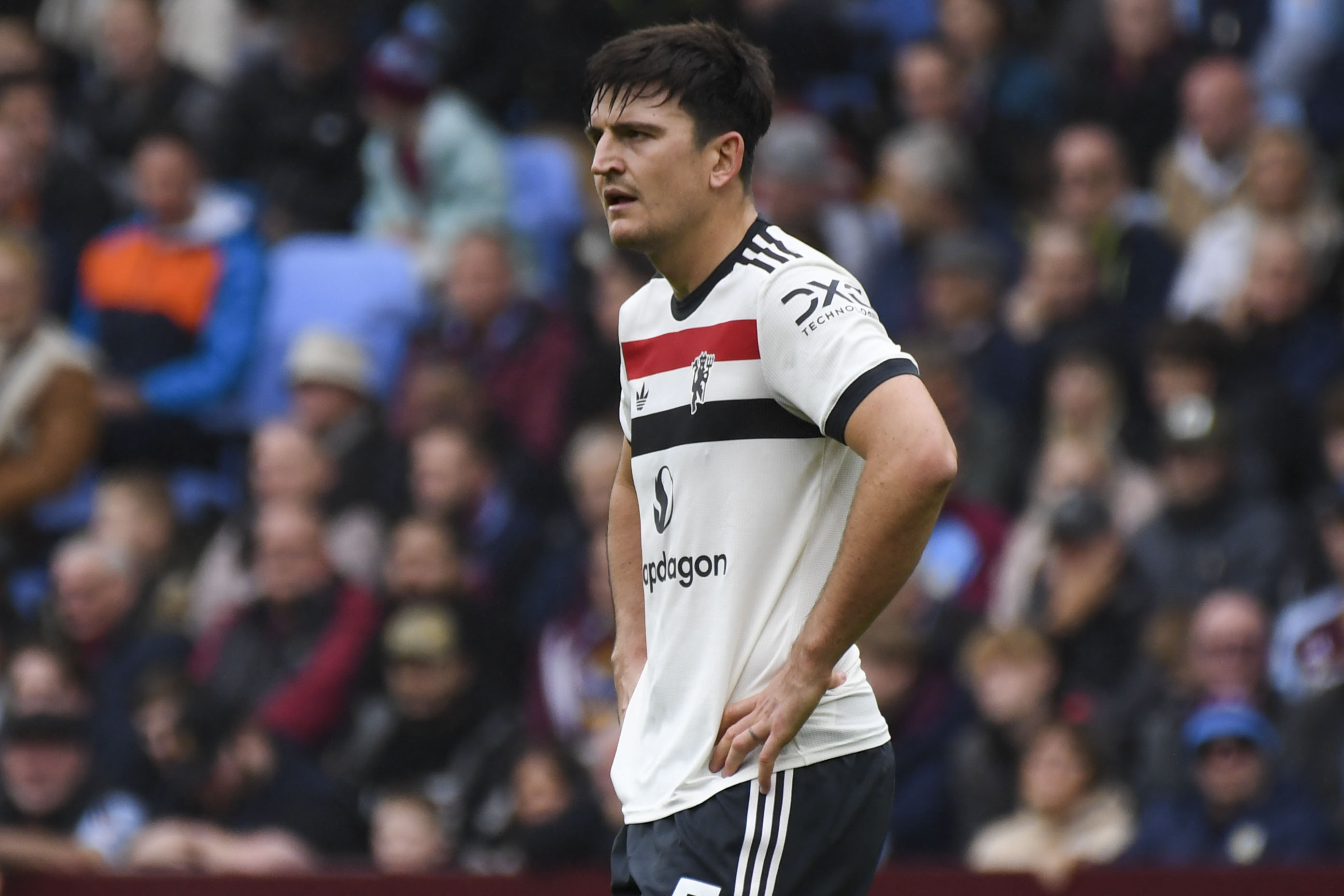 Manchester United'dan Maguire kararı