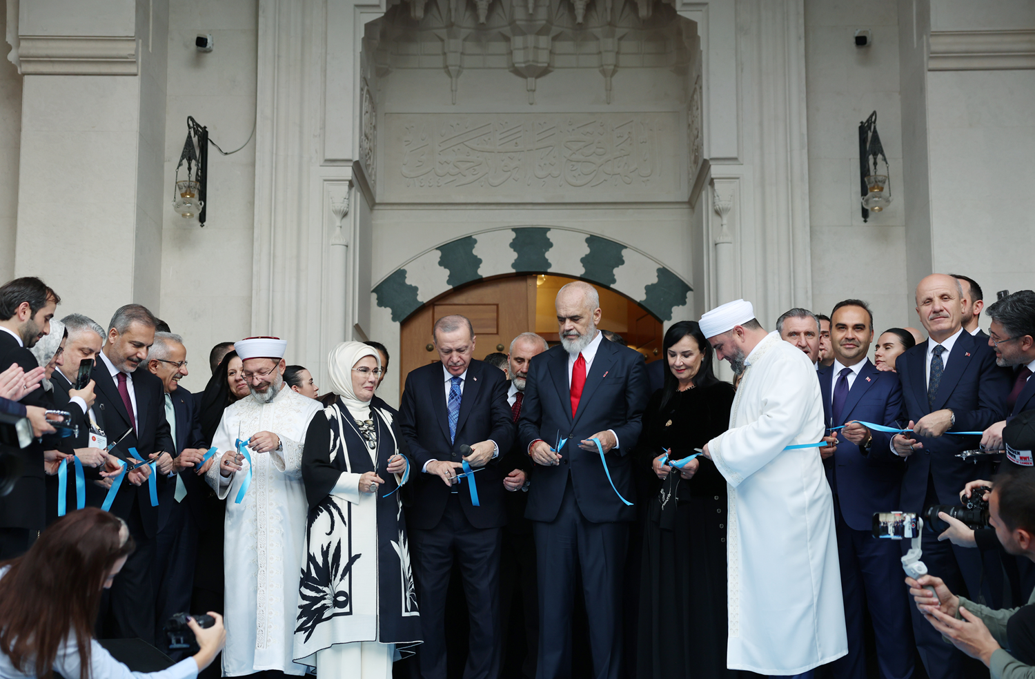 Açılışını Başkan Erdoğan gerçekleştirdi! Dost ülkede yüzyıllık hayal gerçek oldu