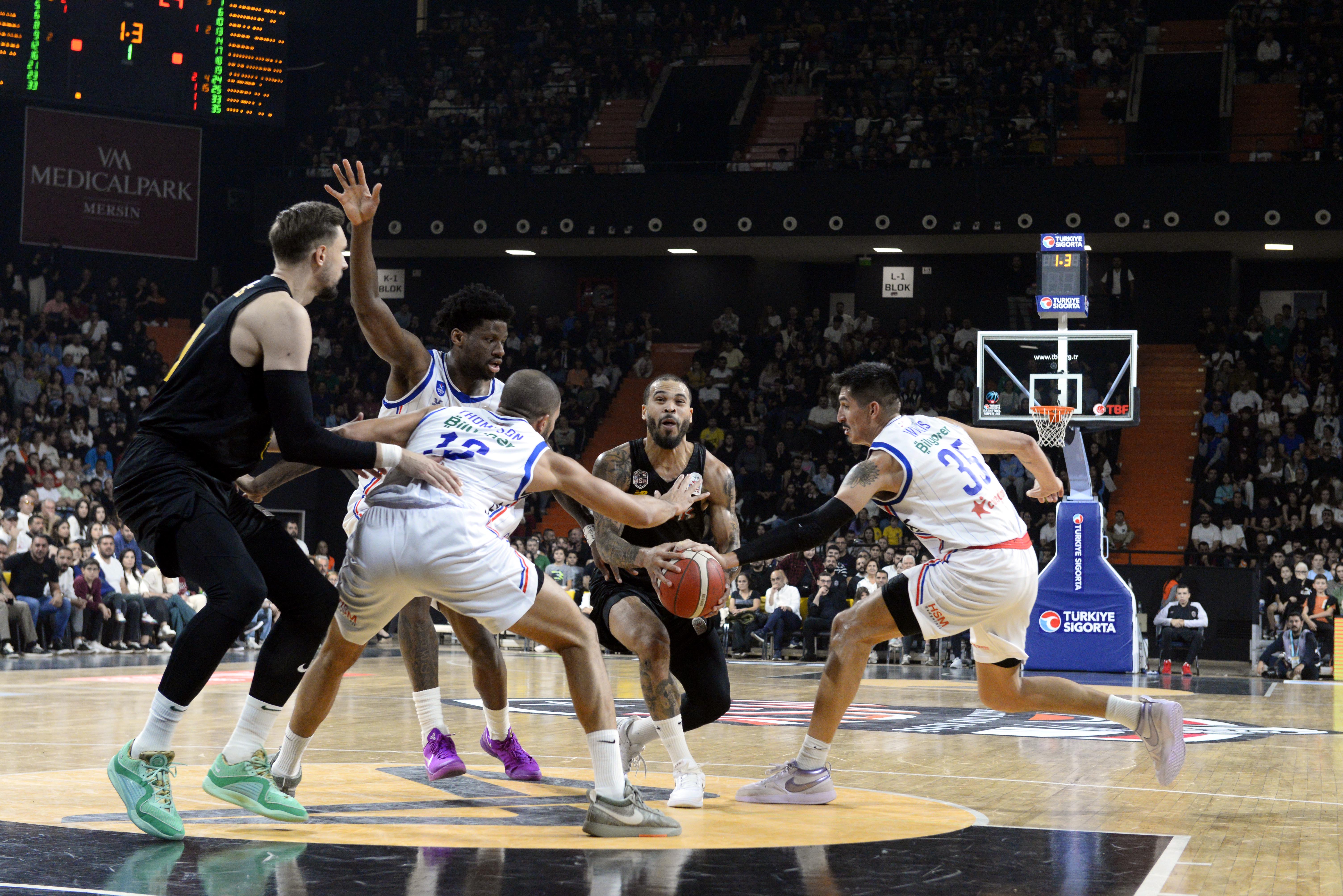 Anadolu Efes'ten 6'da 6