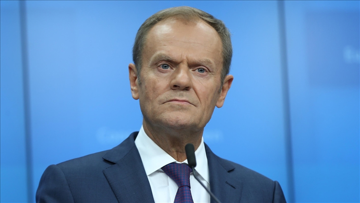 Tusk: Putin'i telefon görüşmeleriyle durduramayız