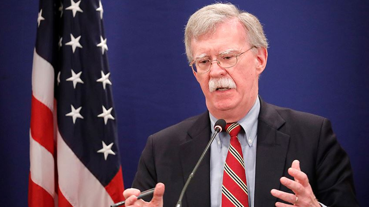 John Bolton, Trump'ın terörle mücadelenin başına atadığı Gorka'yı 'sahtekar' olarak niteledi