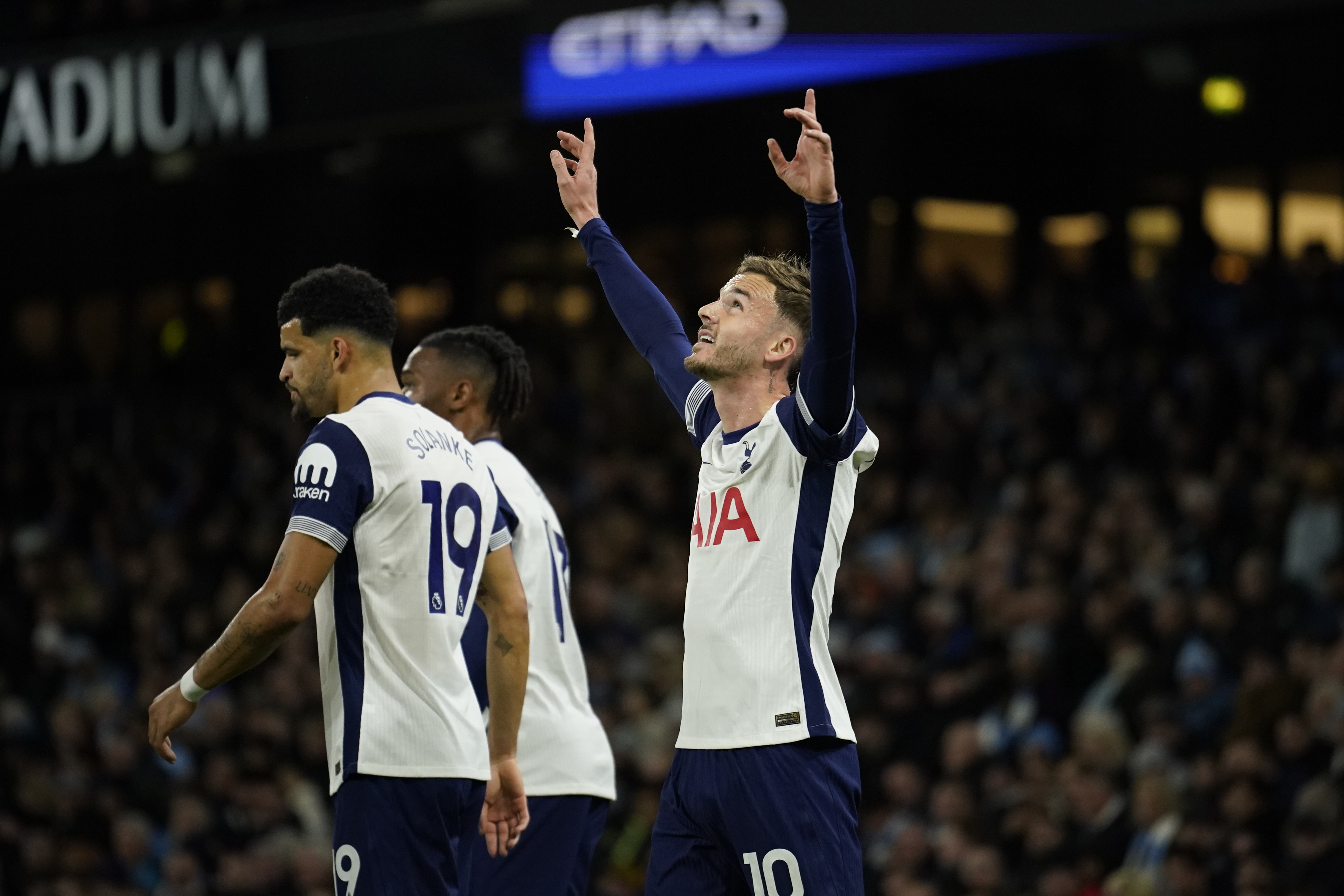 Tottenham, Manchester City'i dağıttı