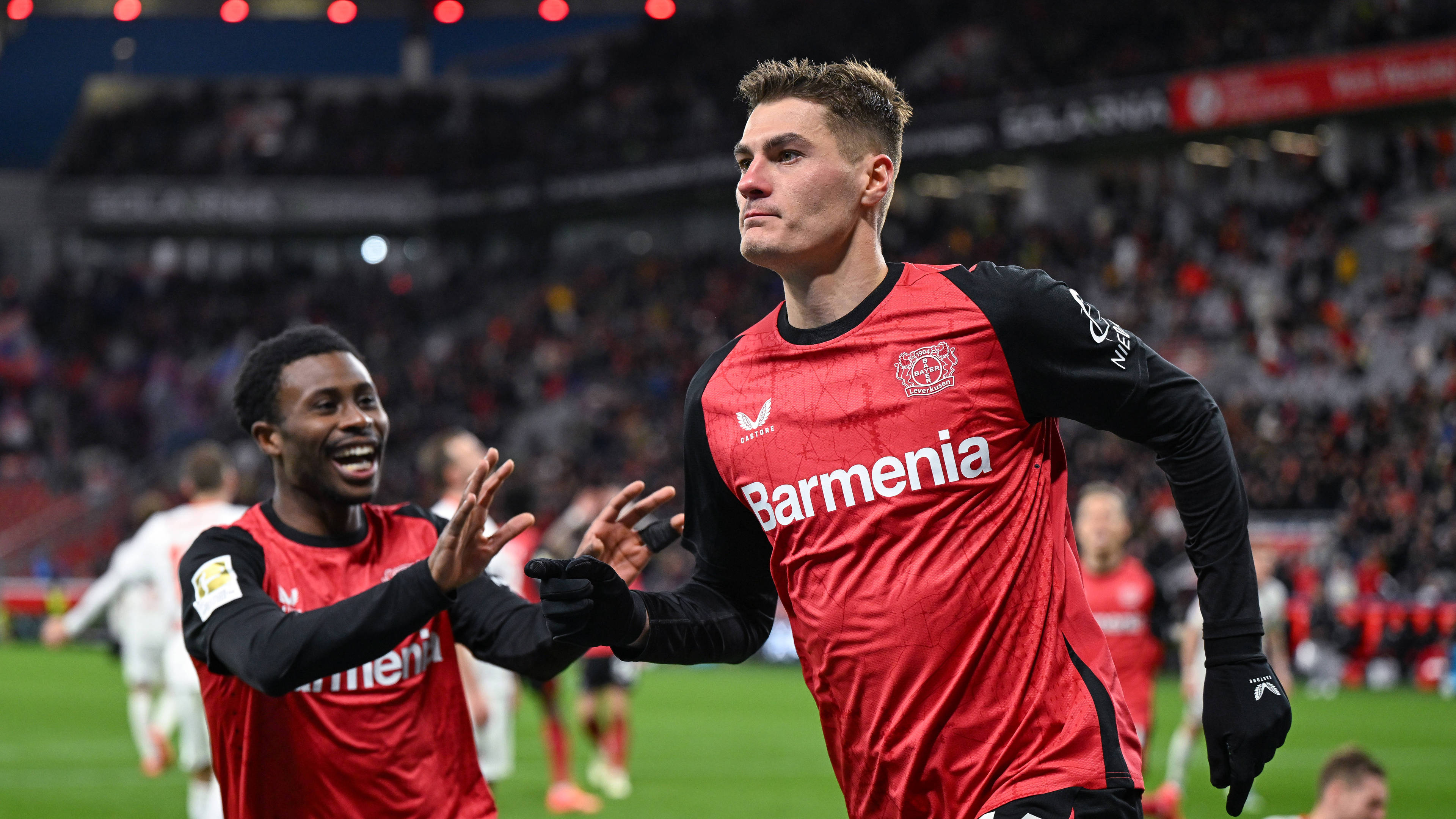 Bayer Leverkusen geriden gelip kazandı