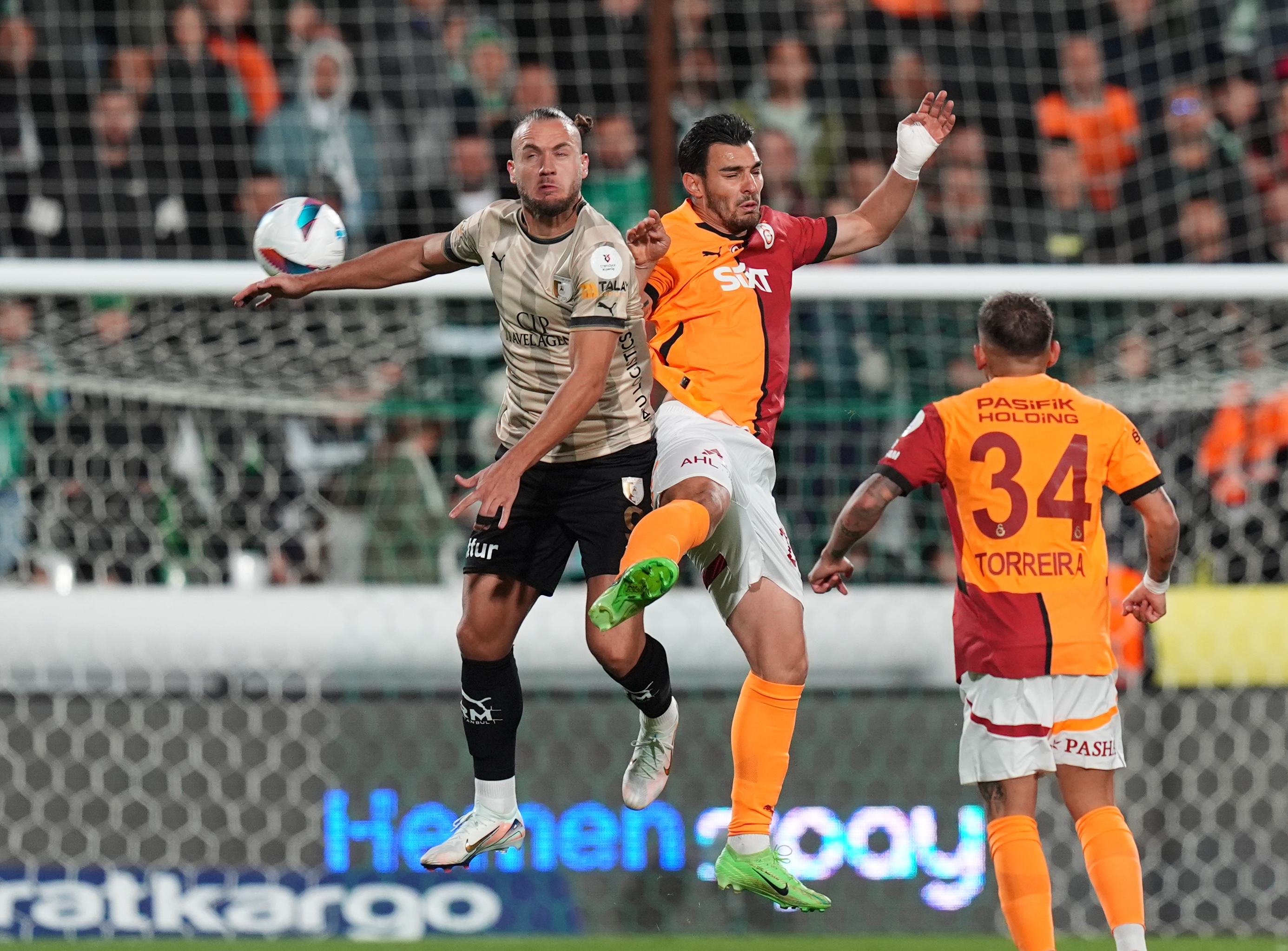 Galatasray açıkladı! Kaan Ayhan'ın durumu belli oldu