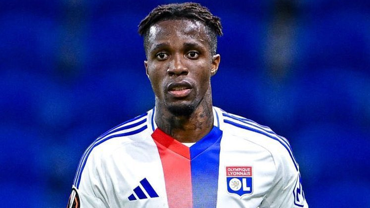 Lyon'da Zaha kadroya alınmadı