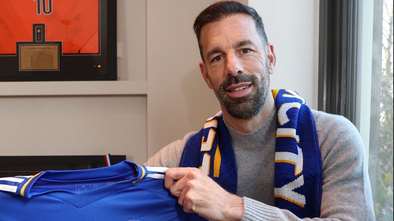 Leicester City'nin yeni teknik direktörü Ruud van Nistelrooy oldu