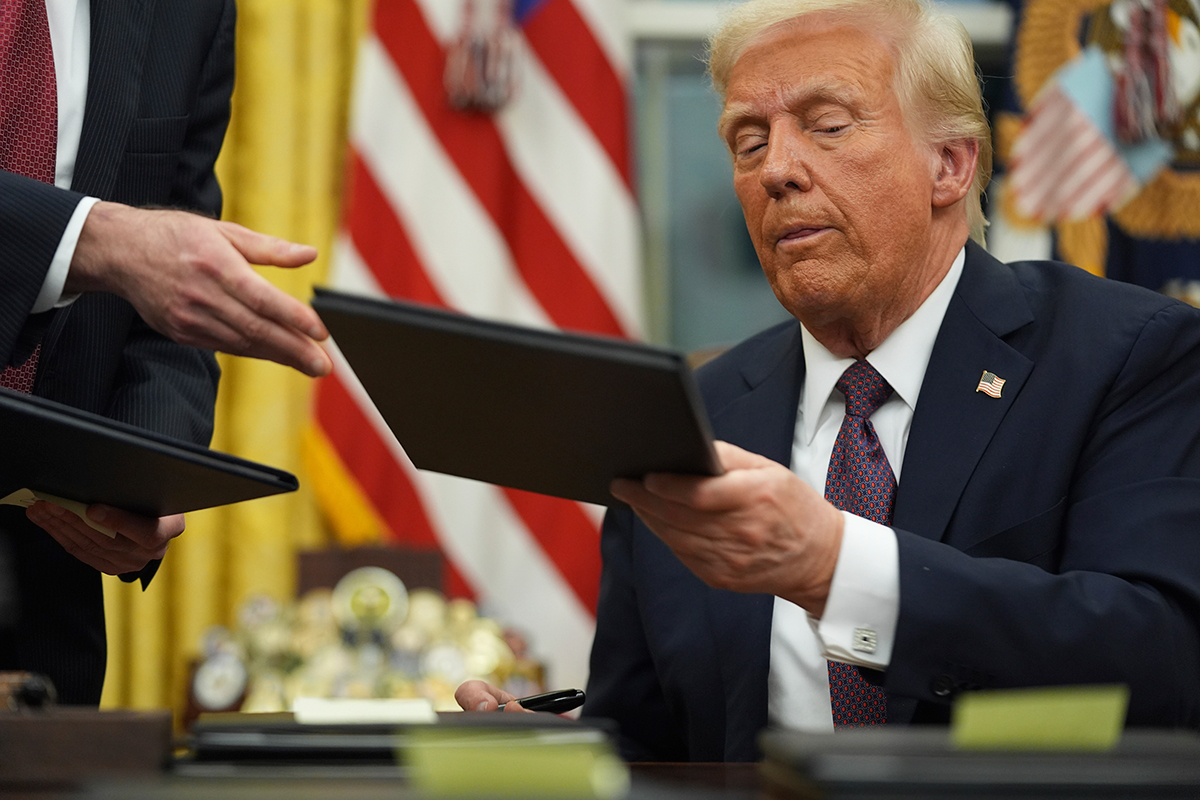 Küba'yı kızdıran karar! Trump yeniden listeye ekledi