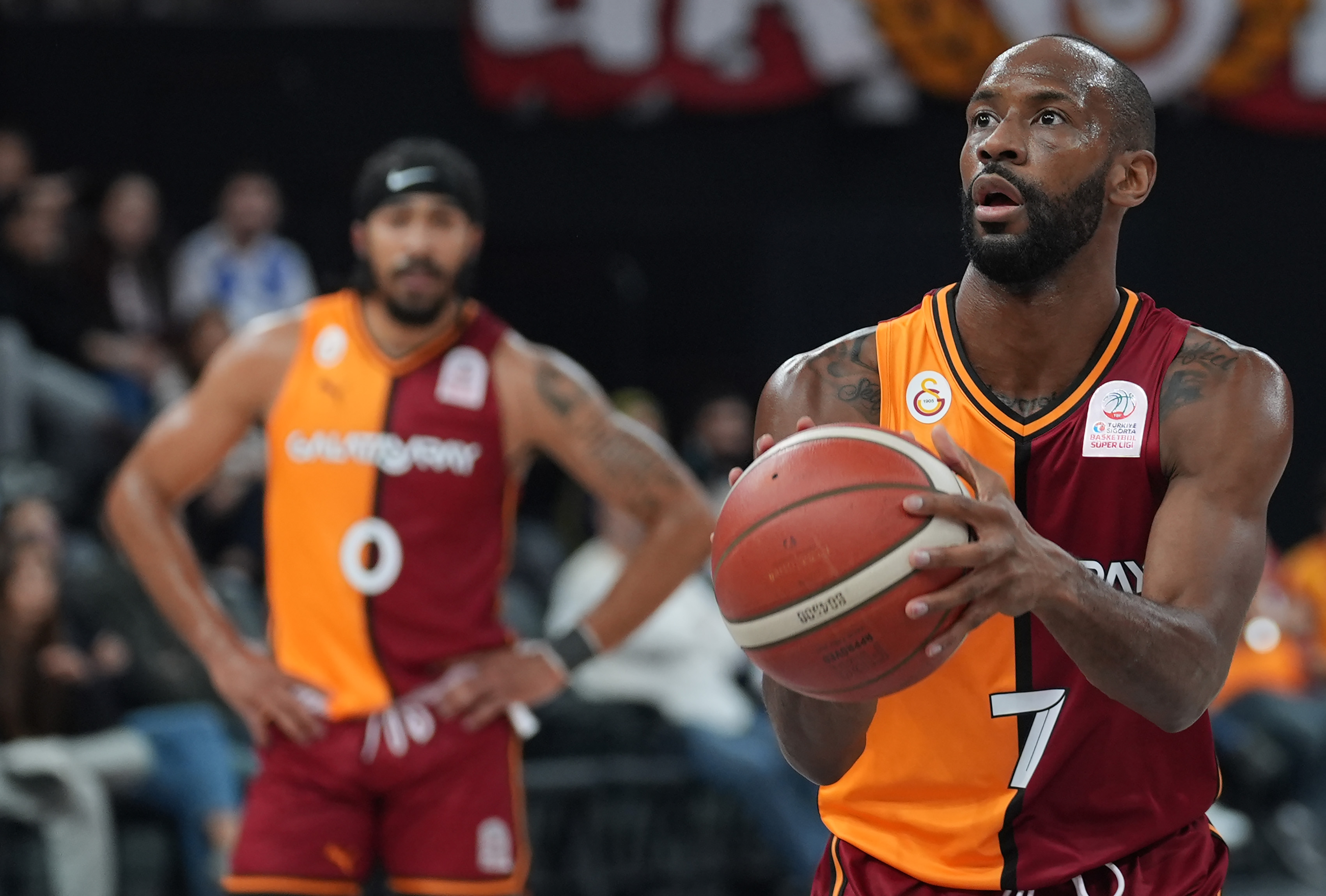 Will Cummings'ten Galatasaray'a kötü haber