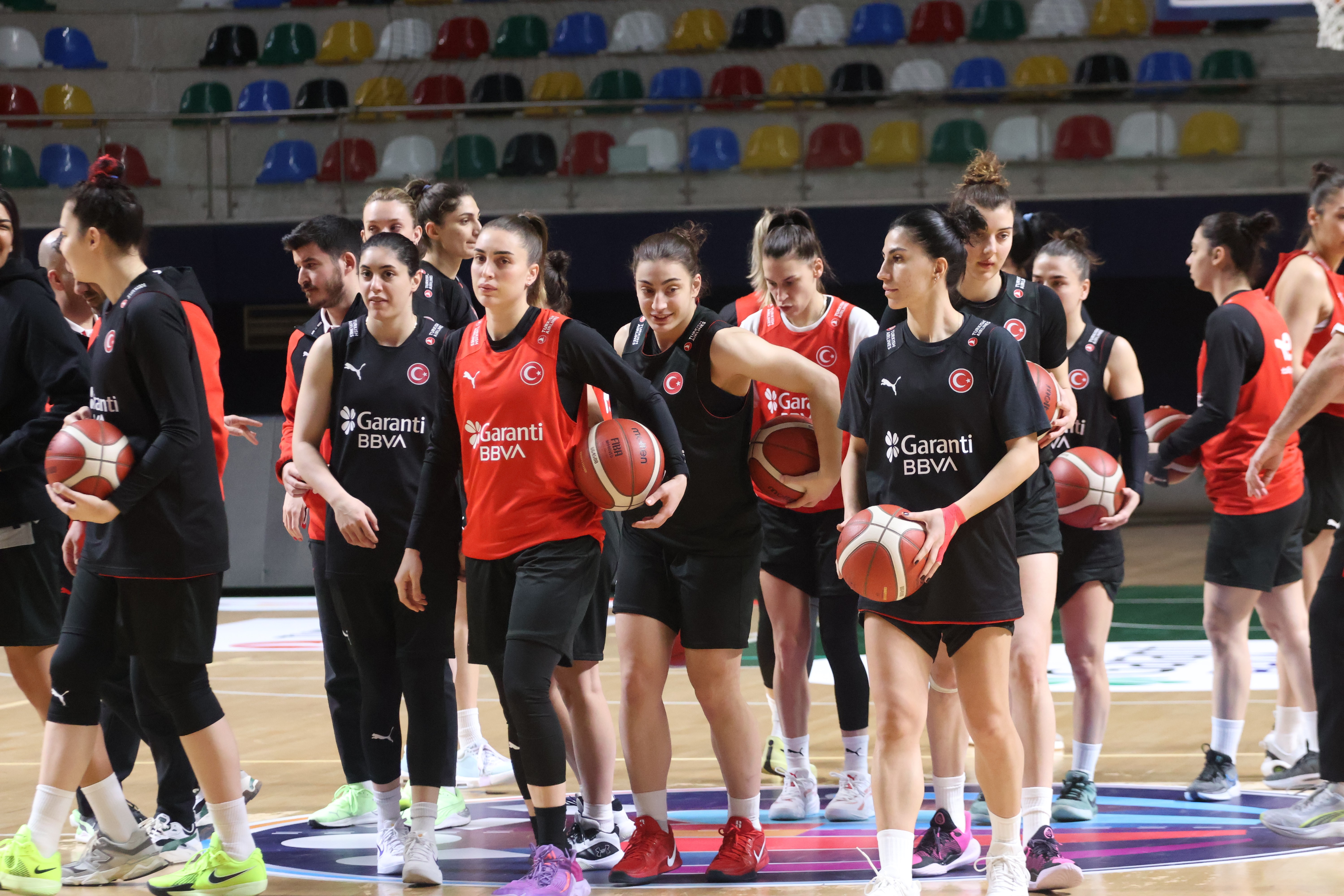 A Milli Kadın Basketbol Takımı, İzlanda maçına hazır