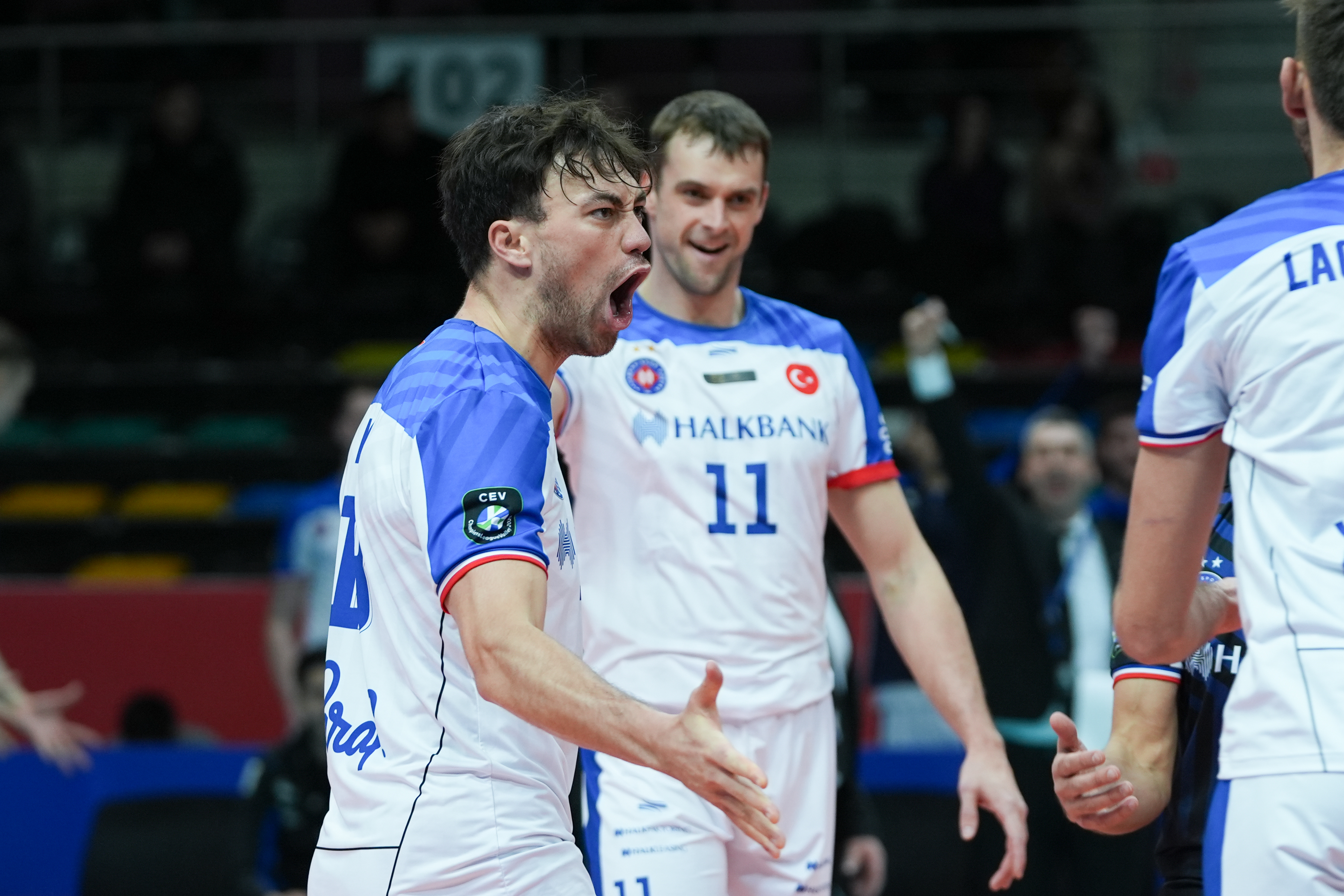 Halkbank Dörtlü Final biletini kaptı