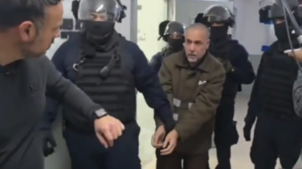 İsrail ordusunun alıkoyduğu Dr. Ebu Safiyye'nin kelepçeli görüntüsü ortaya çıktı