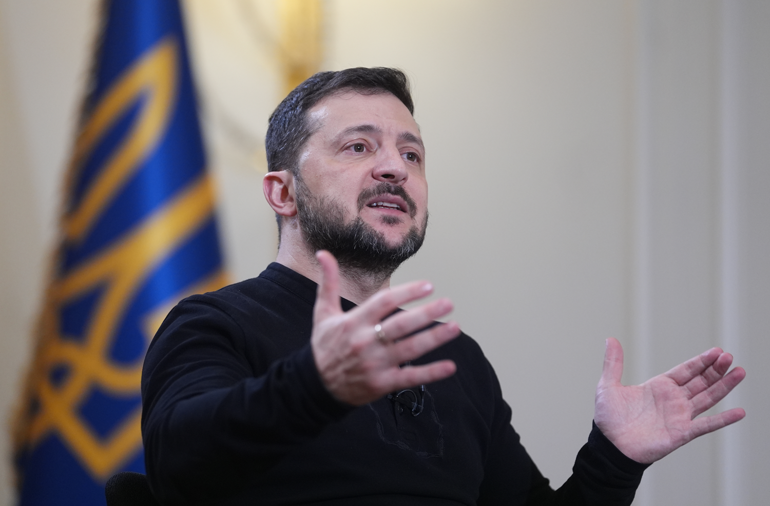 Zelenski, Trump'ı yerden yere vurdu: Dezenformasyon balonunun içinde yaşıyor