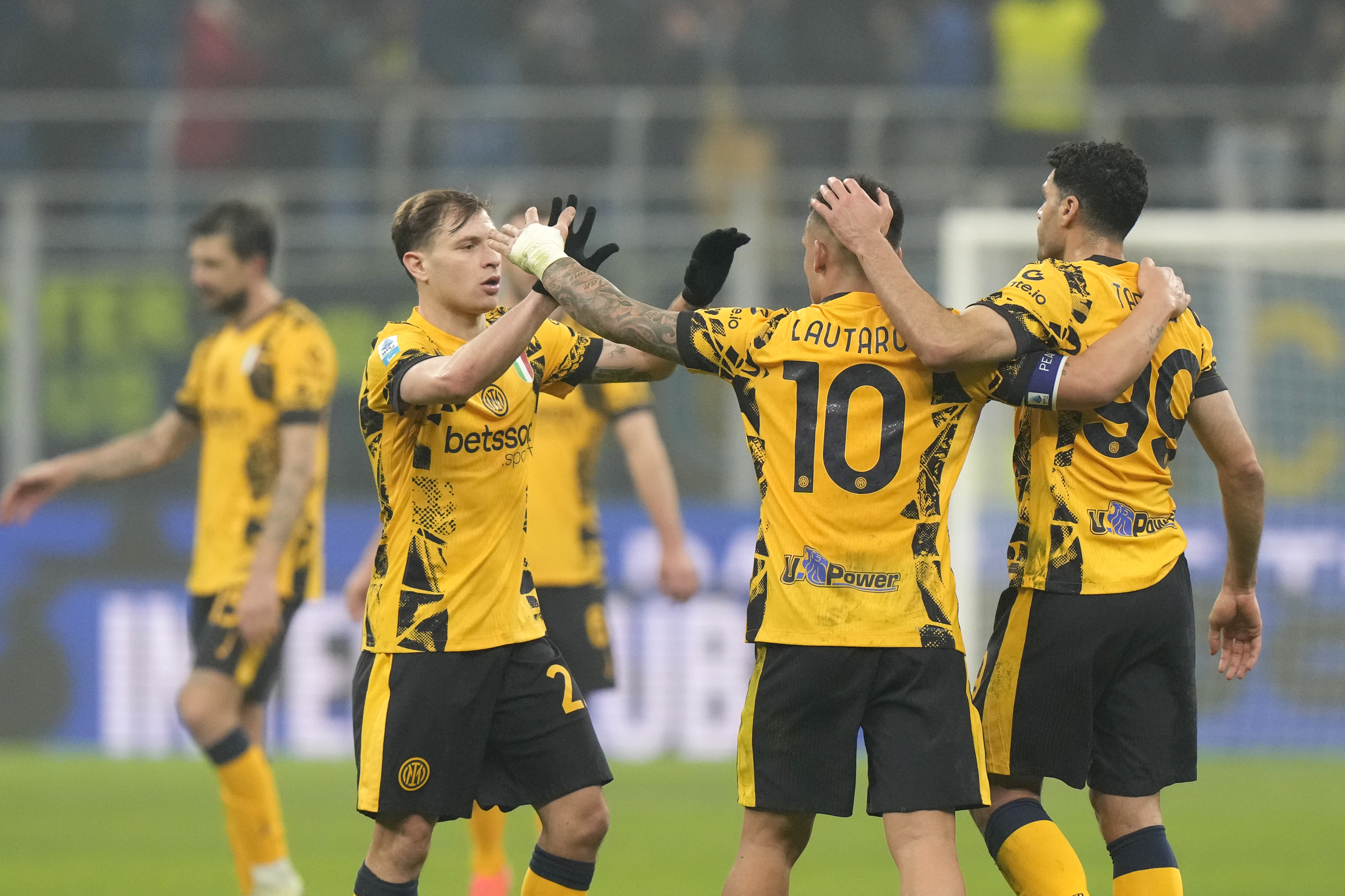 Inter, maç fazlasıyla Serie A lideri!