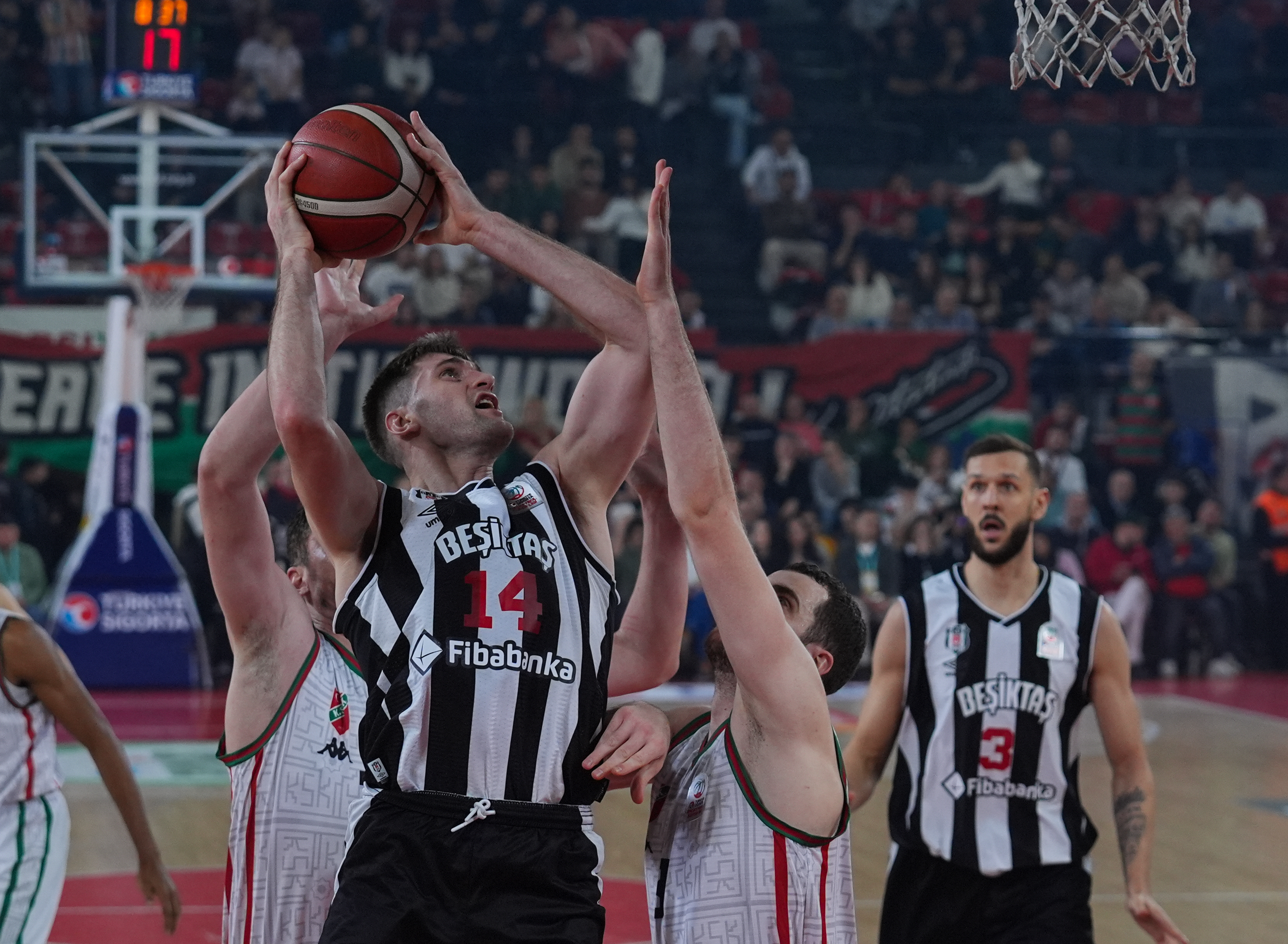 Beşiktaş, çeyrek final için Cedevita Olimpija deplasmanında