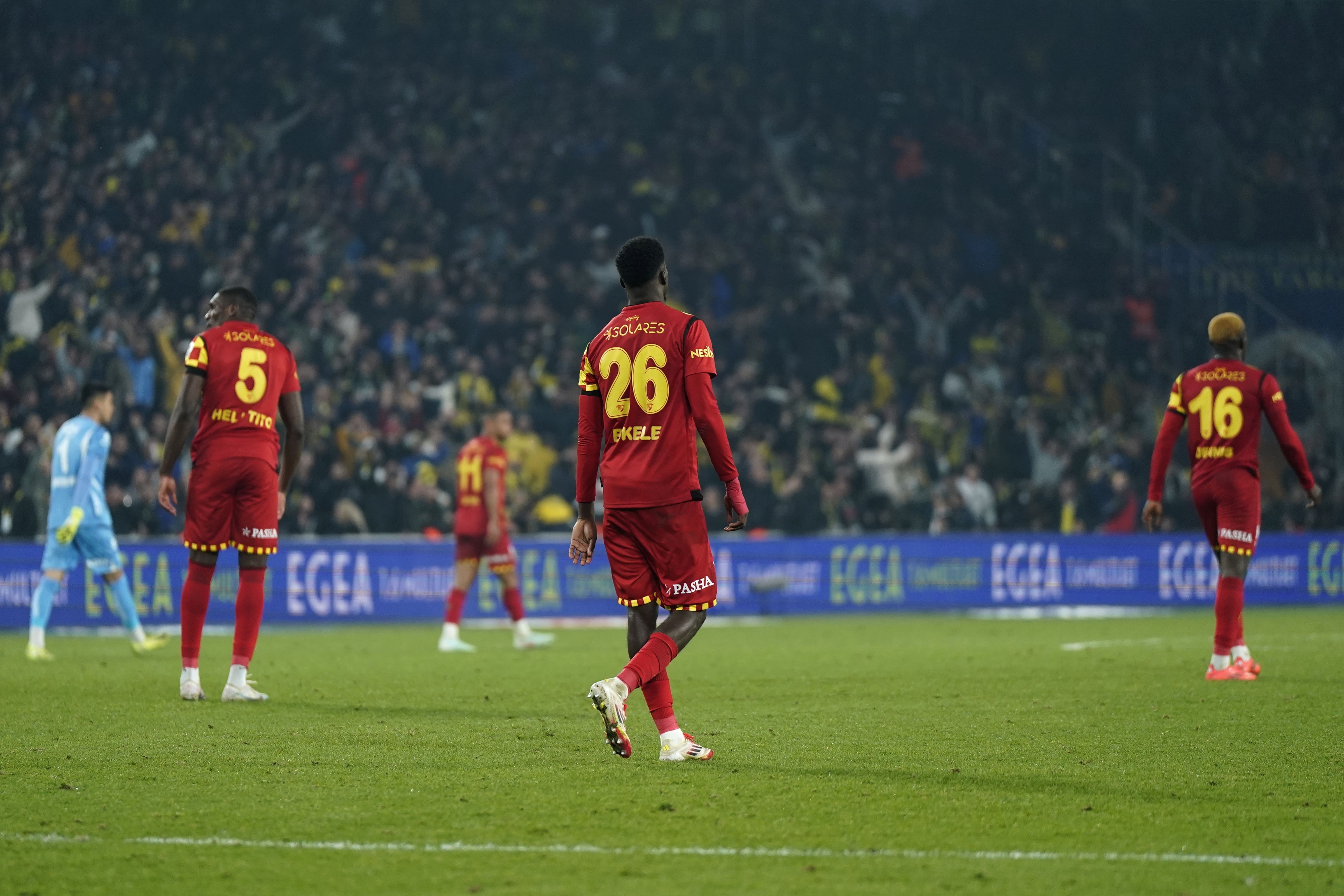 Göztepe galibiyeti unuttu!