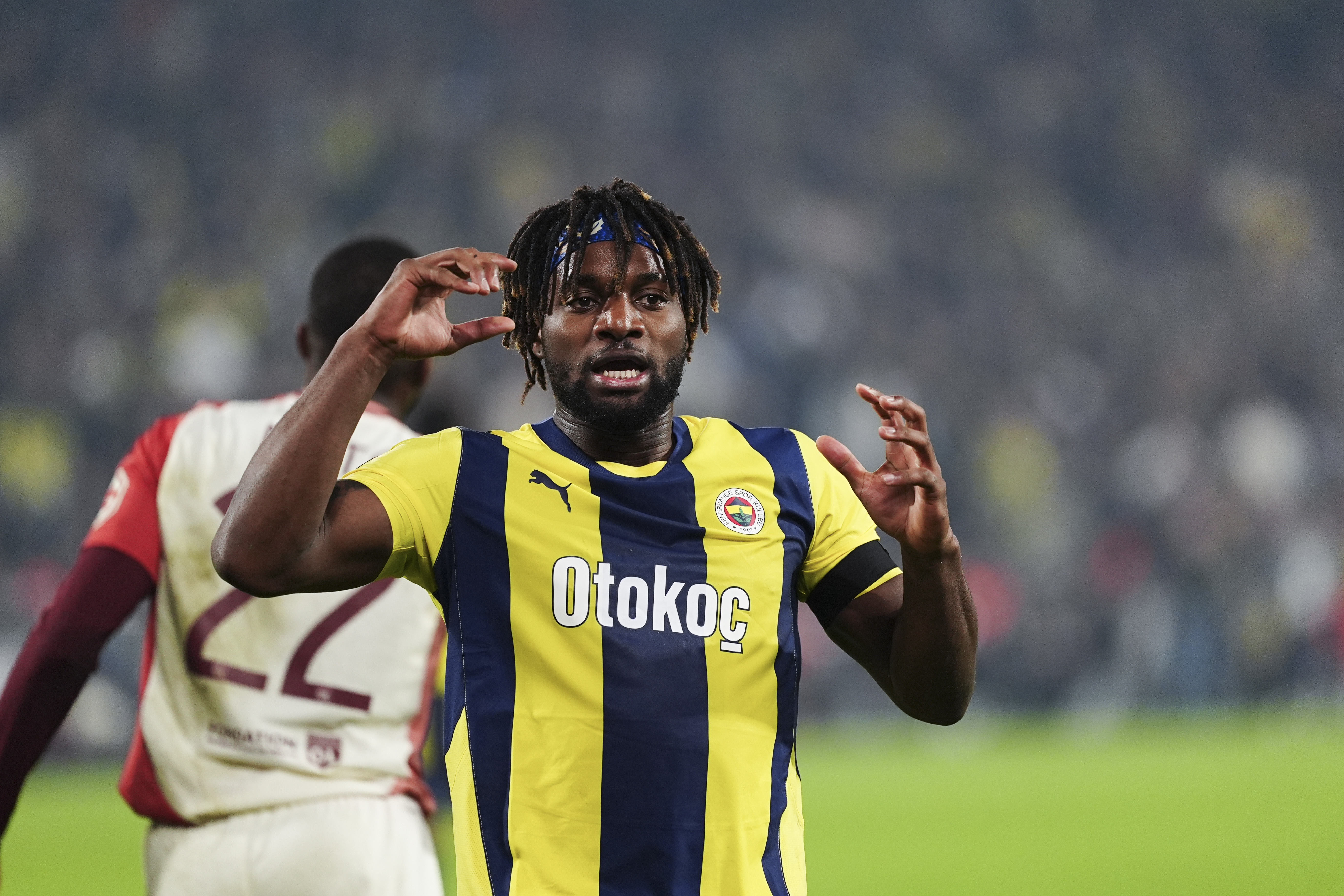 Mourinho'nun kararı sonrası Allan Saint-Maximin'den olay paylaşım