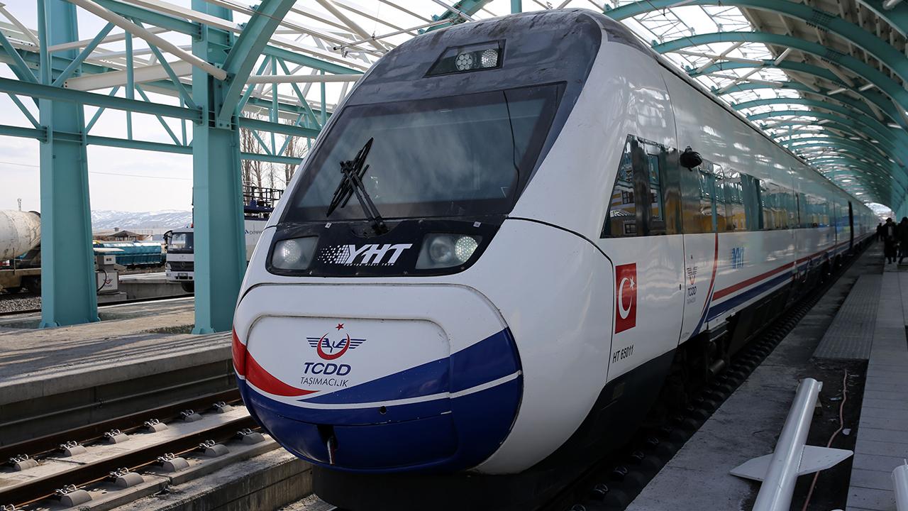 Yüksek hızlı tren seferleriyle 97 milyon yolcu taşındı