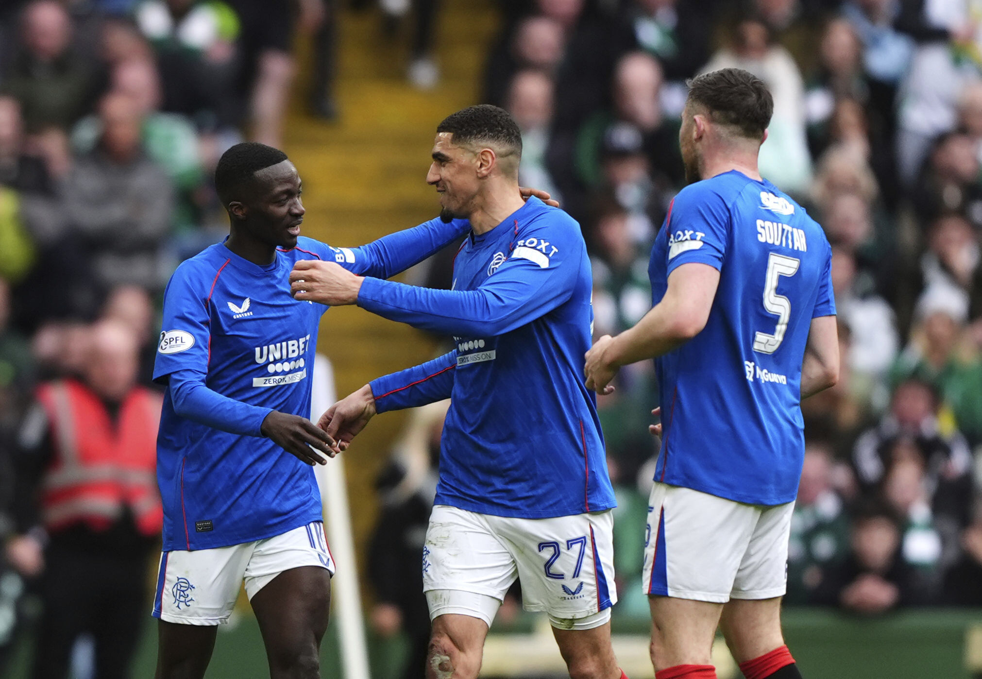 İskoçya'da derbiyi Rangers kazandı