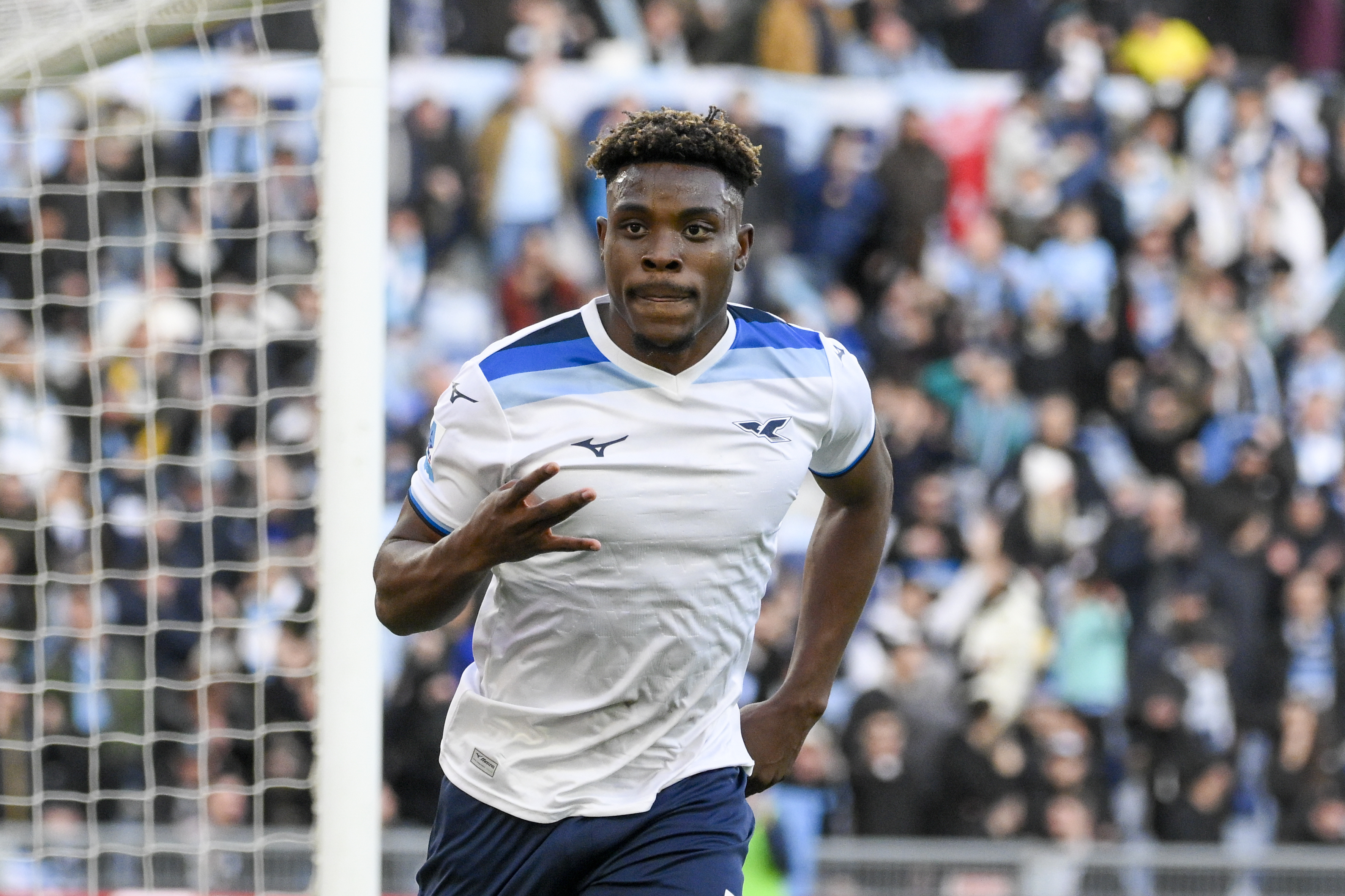Lazio kararını verdi! Dele-Bashiru imzayı atıyor