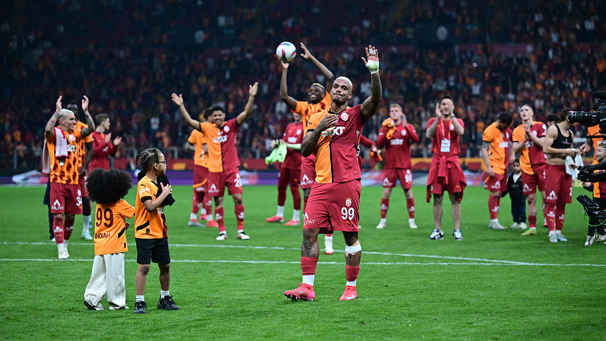 Süper Lig'de zirve yarışı karıştı! İşte şampiyonluk için tüm ihtimaller